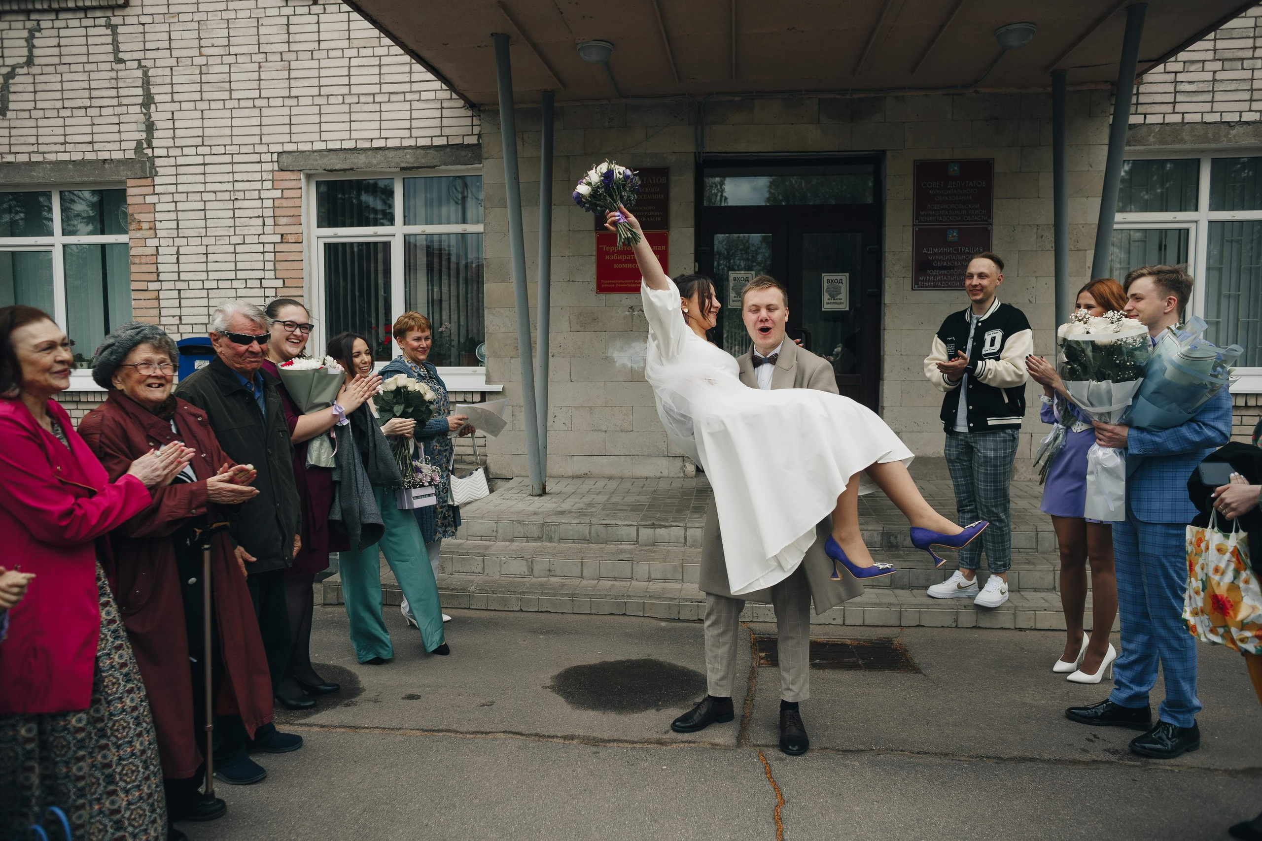 Свадьба в Лодейном Поле. Свадебный фотограф Игорь Брундасов 8PHOTO на свадьбу венчание загс СПб