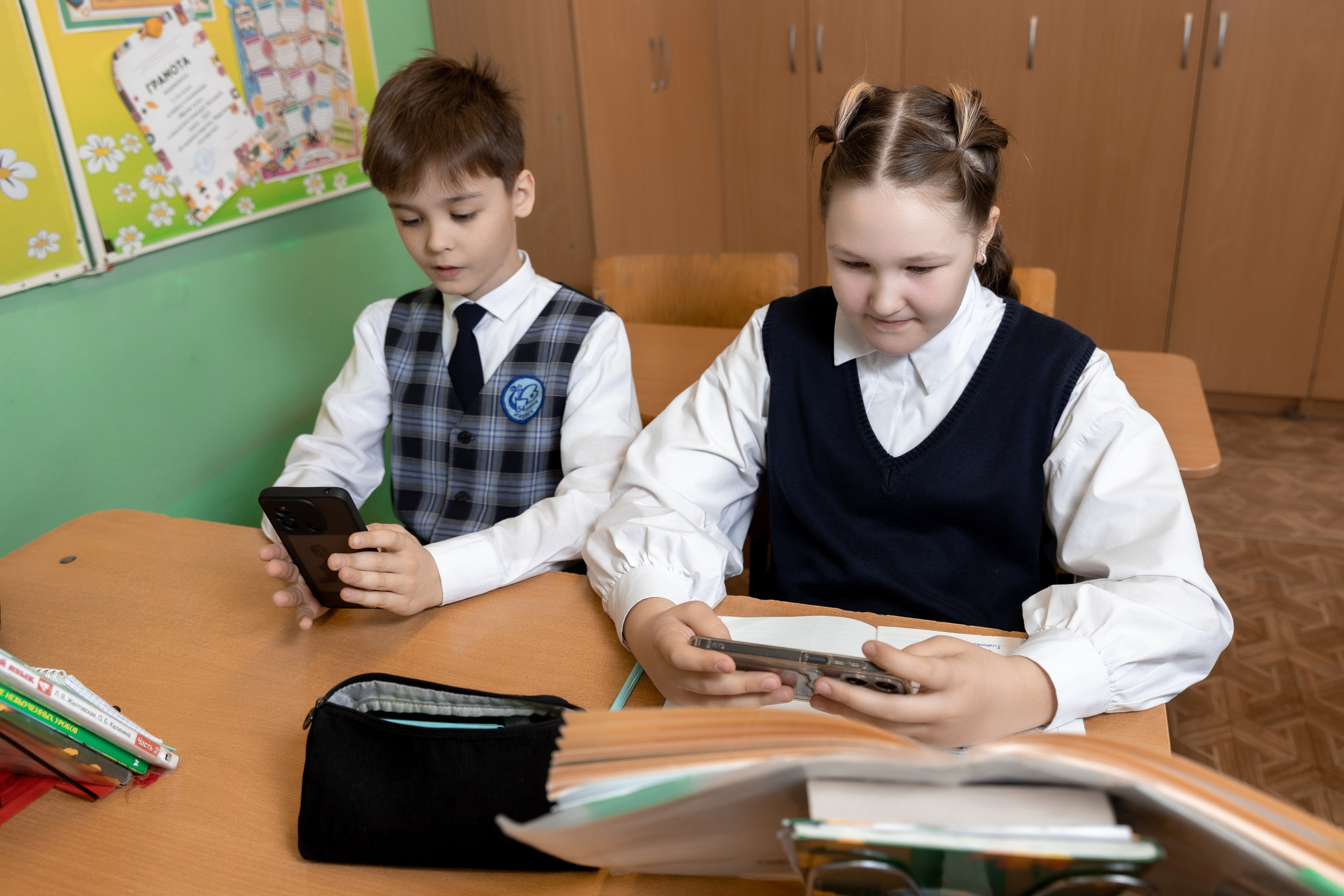 Школа 54 4А кл (2023-24) 2 часовая фотосессия в школе. Свадебный и Семейный фотограф г. Ижевск Гульназ Солдатова. Гульназ фото