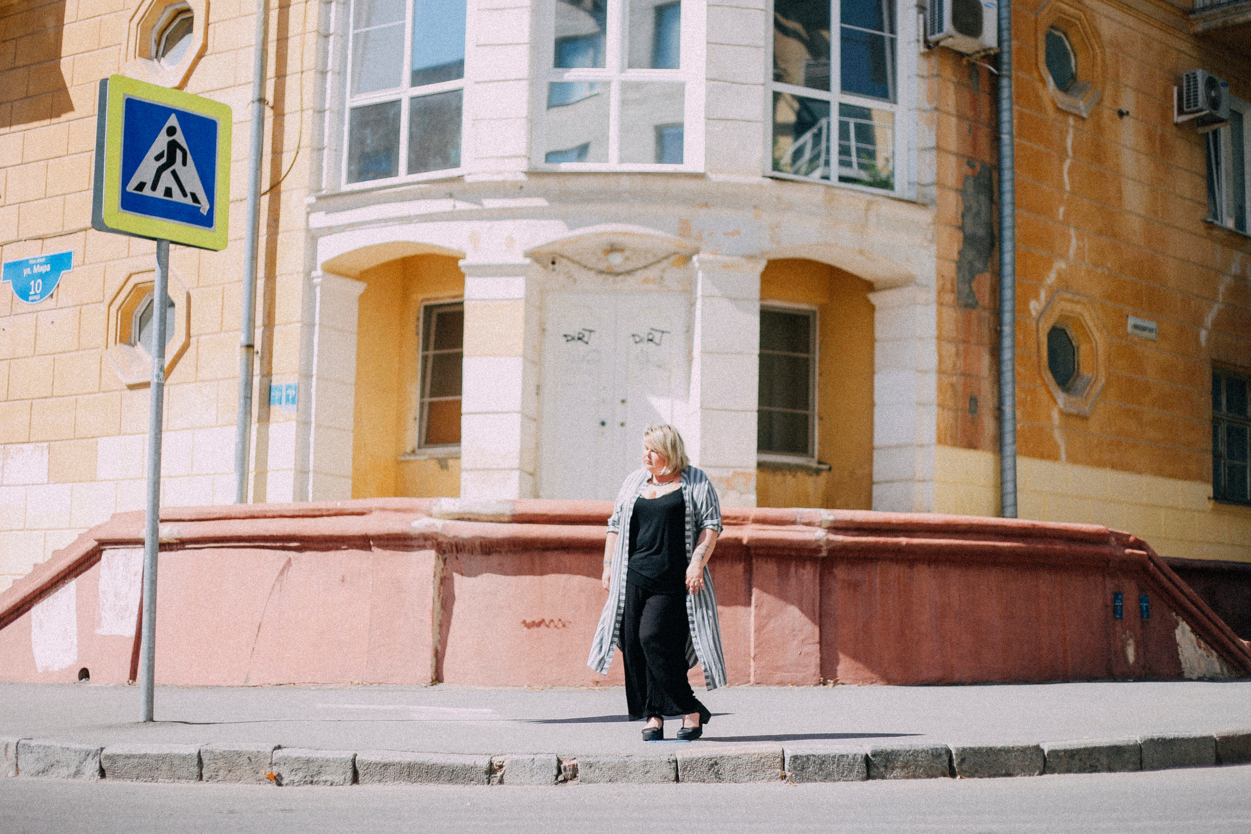 Дарьяночка на ладошке. Фотограф в Волгограде Карина Хлебушкина