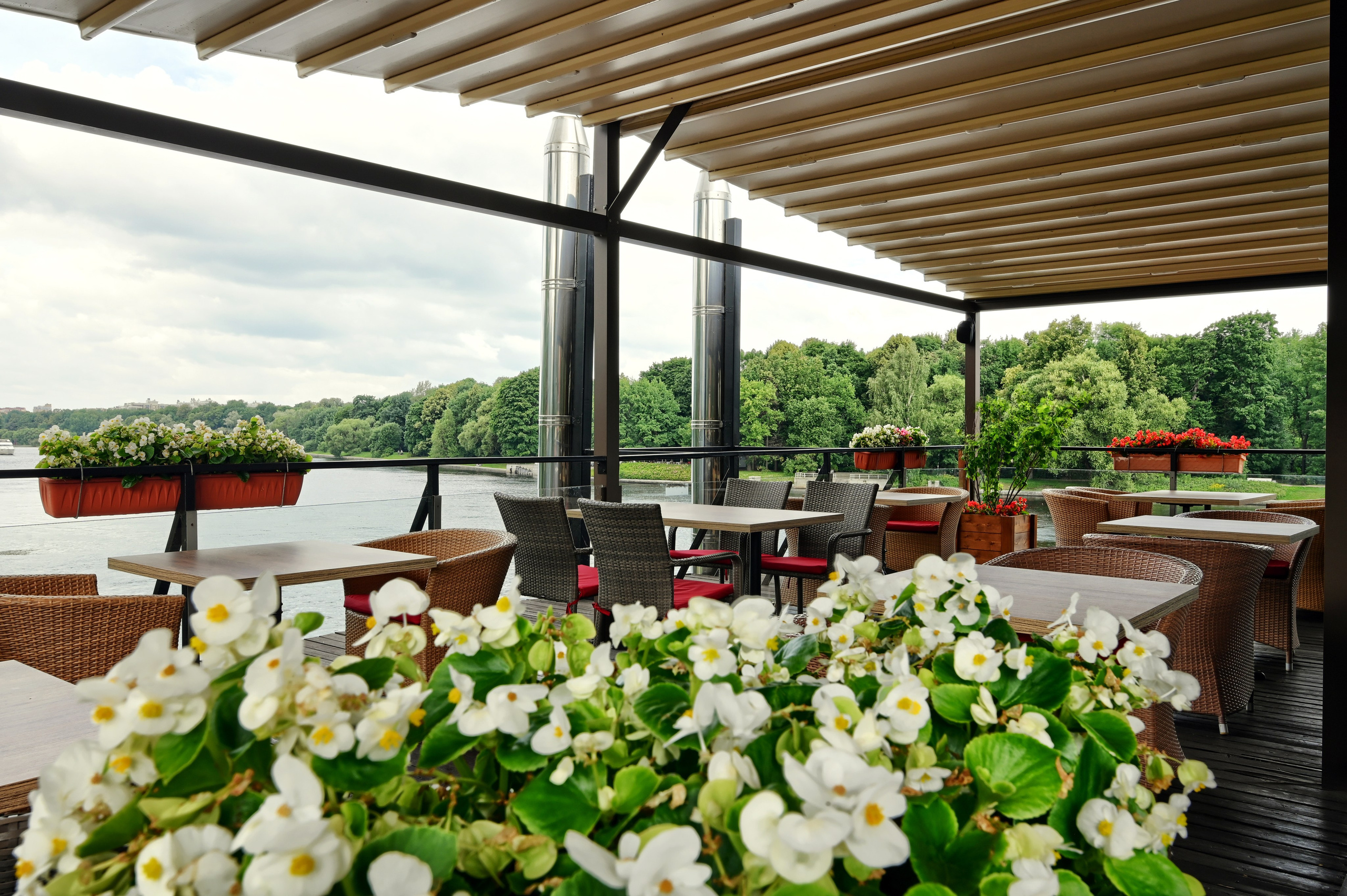 Интерьерная. Качественный продакшн для вашего бизнеса — фотосъемка, видеосъемка, создание контента