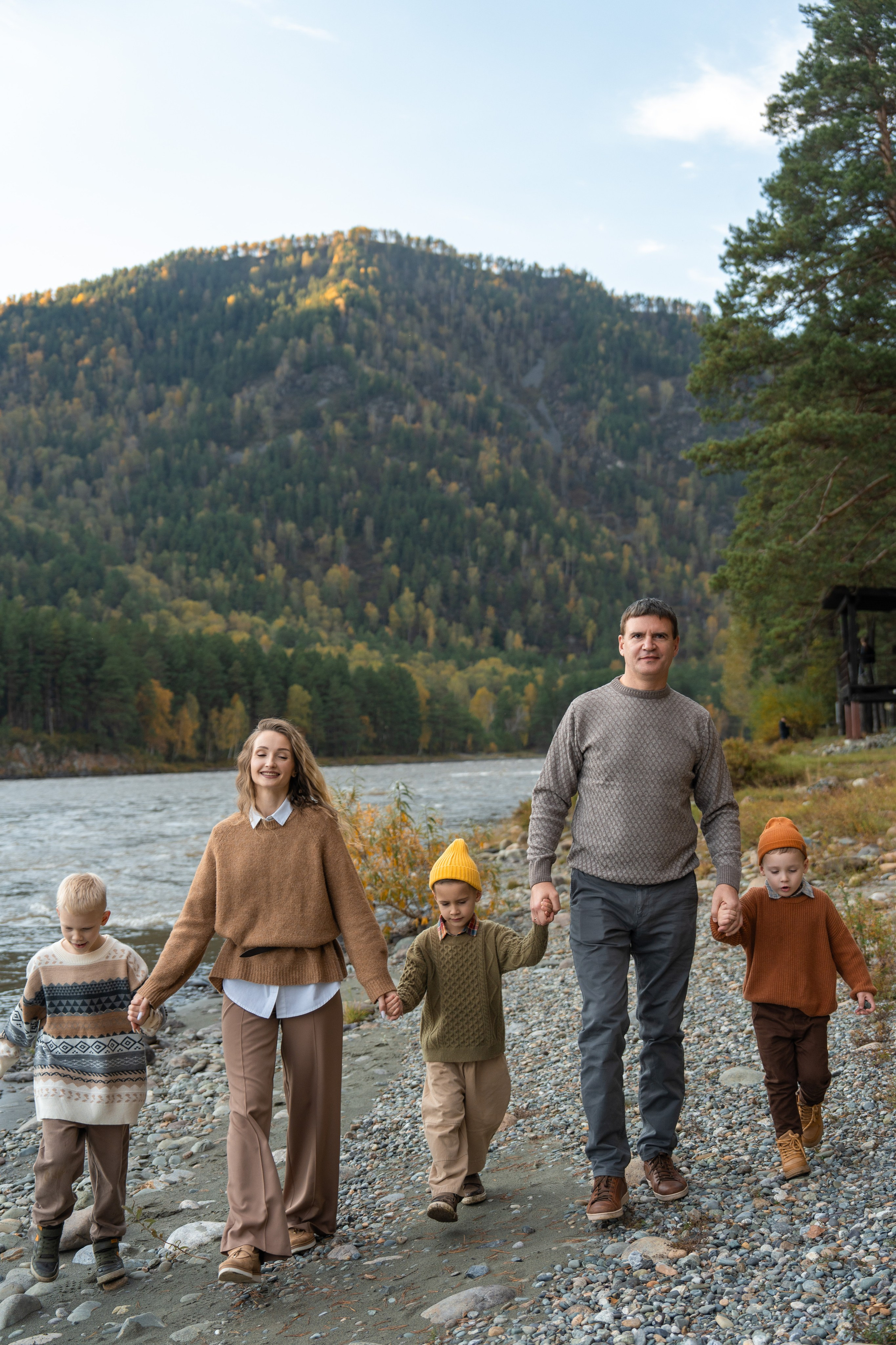 Семейная фотосессия в Москве для большой семьи. Свадебный фотограф в Москве Анна Полушина
