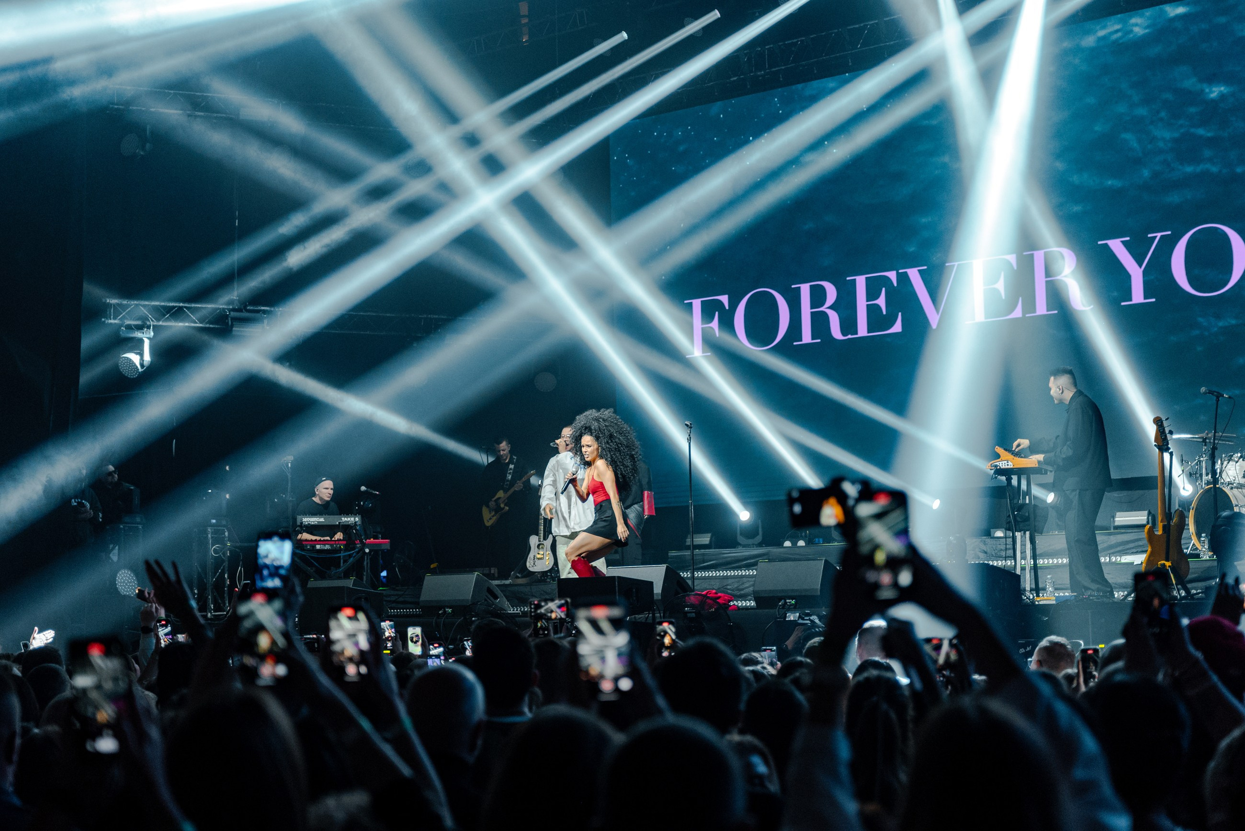 Фотографии с концерта Zivert в Ярославле. Репортажный фотограф в Москве Измалков Артем