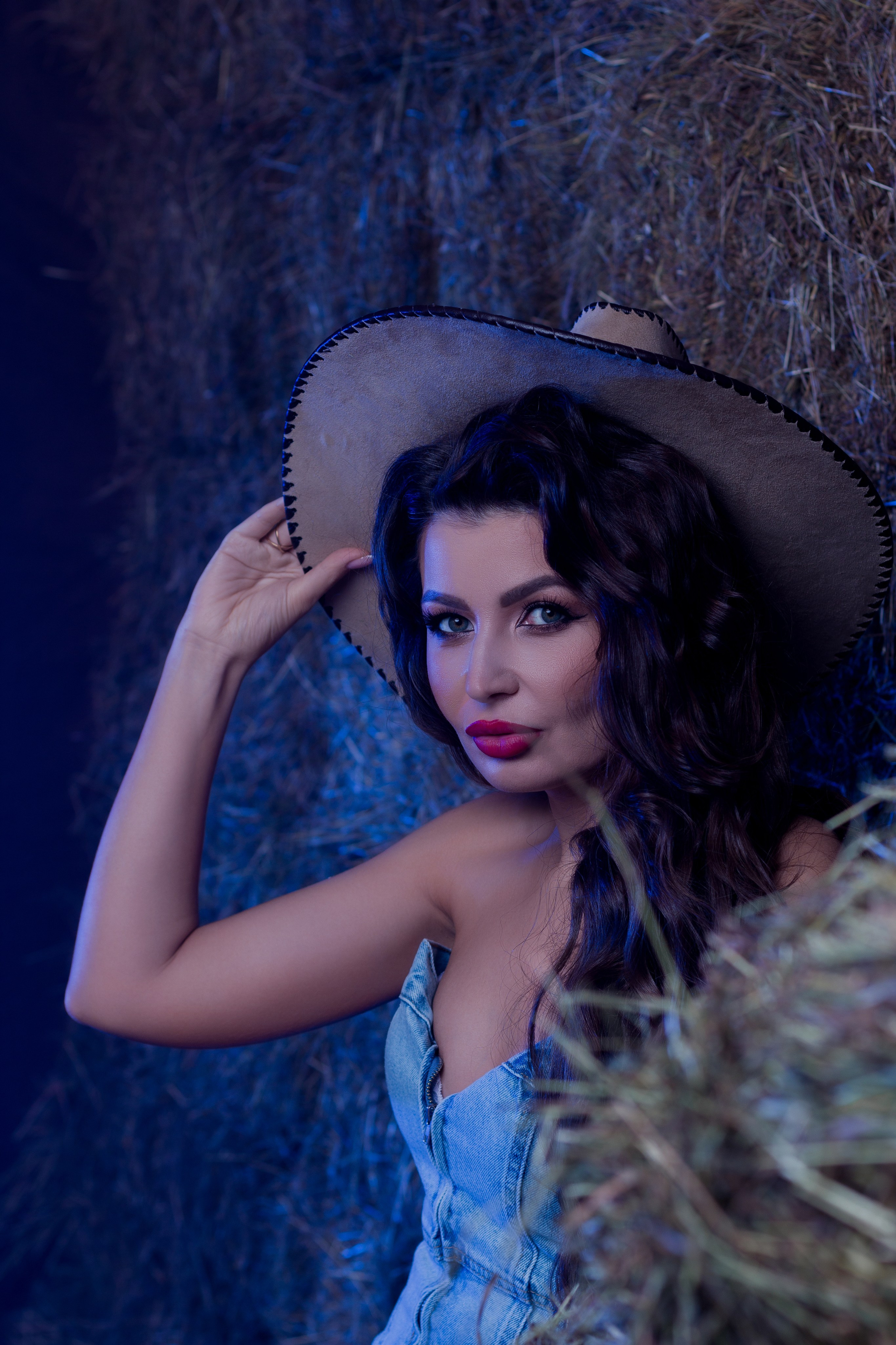 Фотосессия в СПБ в фотостудий Beverly Hills. Портретный фотограф в Санкт-Петербурге Анастасия Епифанова