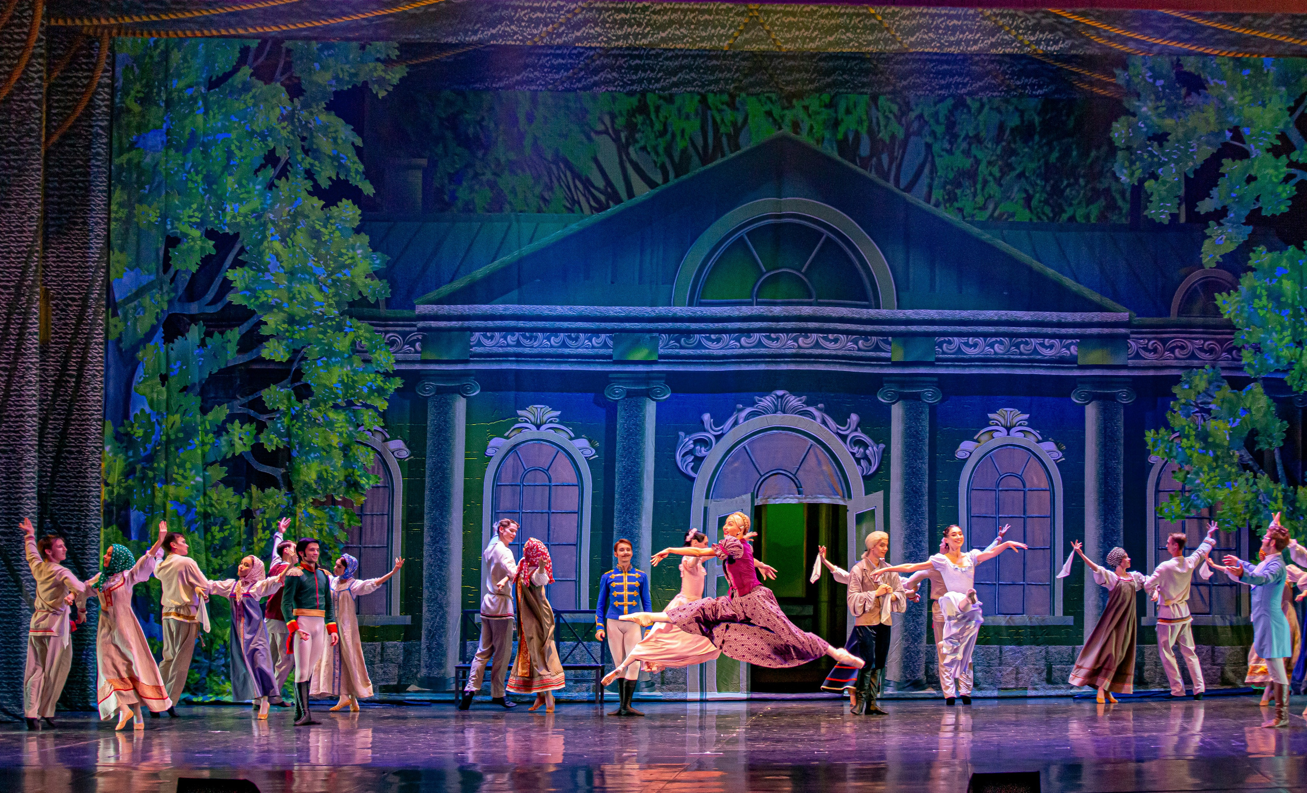 Война и Мир балет Марийского театра оперы и балета на сцене Зимнего театра г. Сочи премьера. Фотограф в Сочи Юрий Шептаев