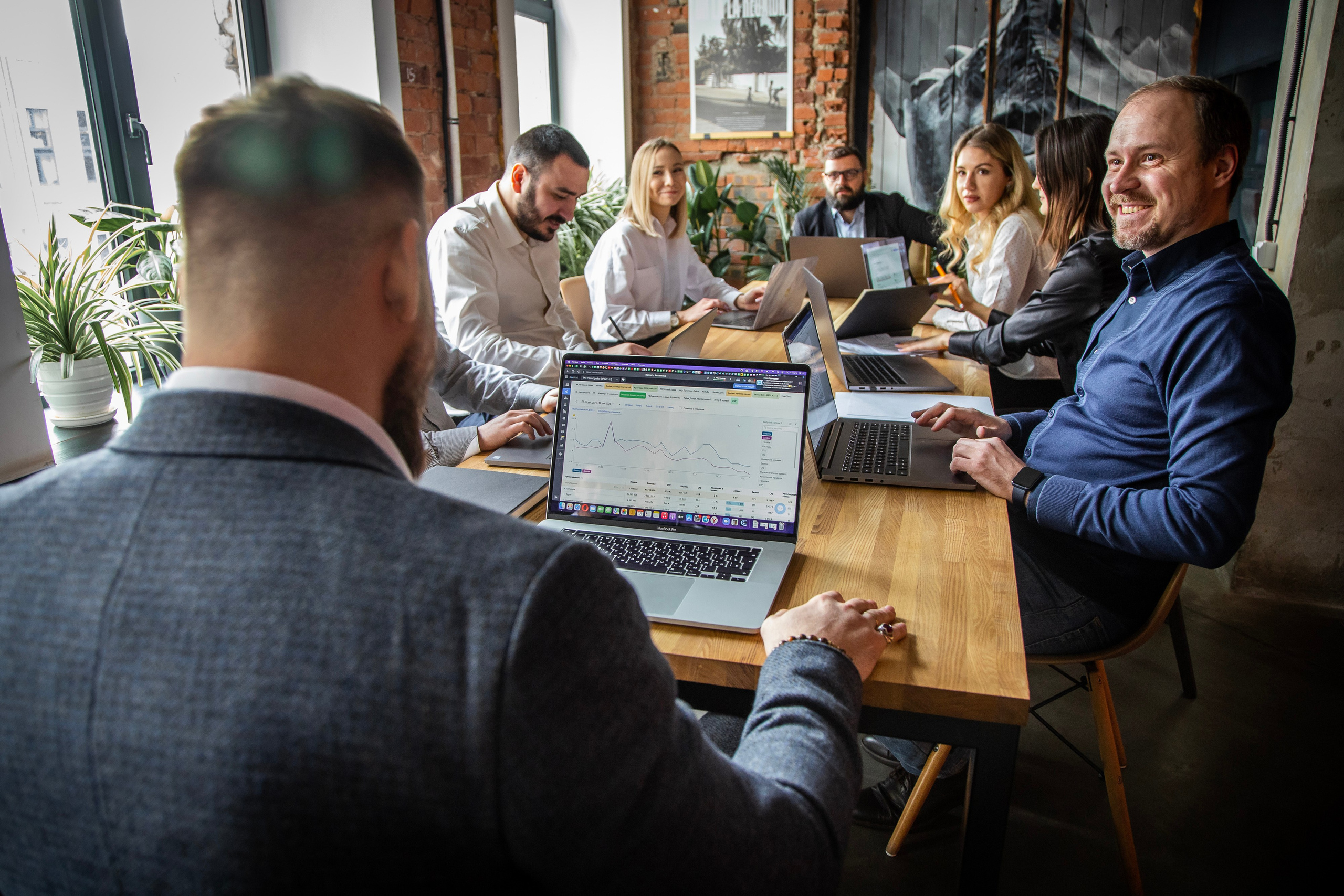 Фотосессия для бизнеса, контент для соцсетей, фото сотрудников. Свадебная, репортажная и бизнес съёмка в Ростове-на-Дону