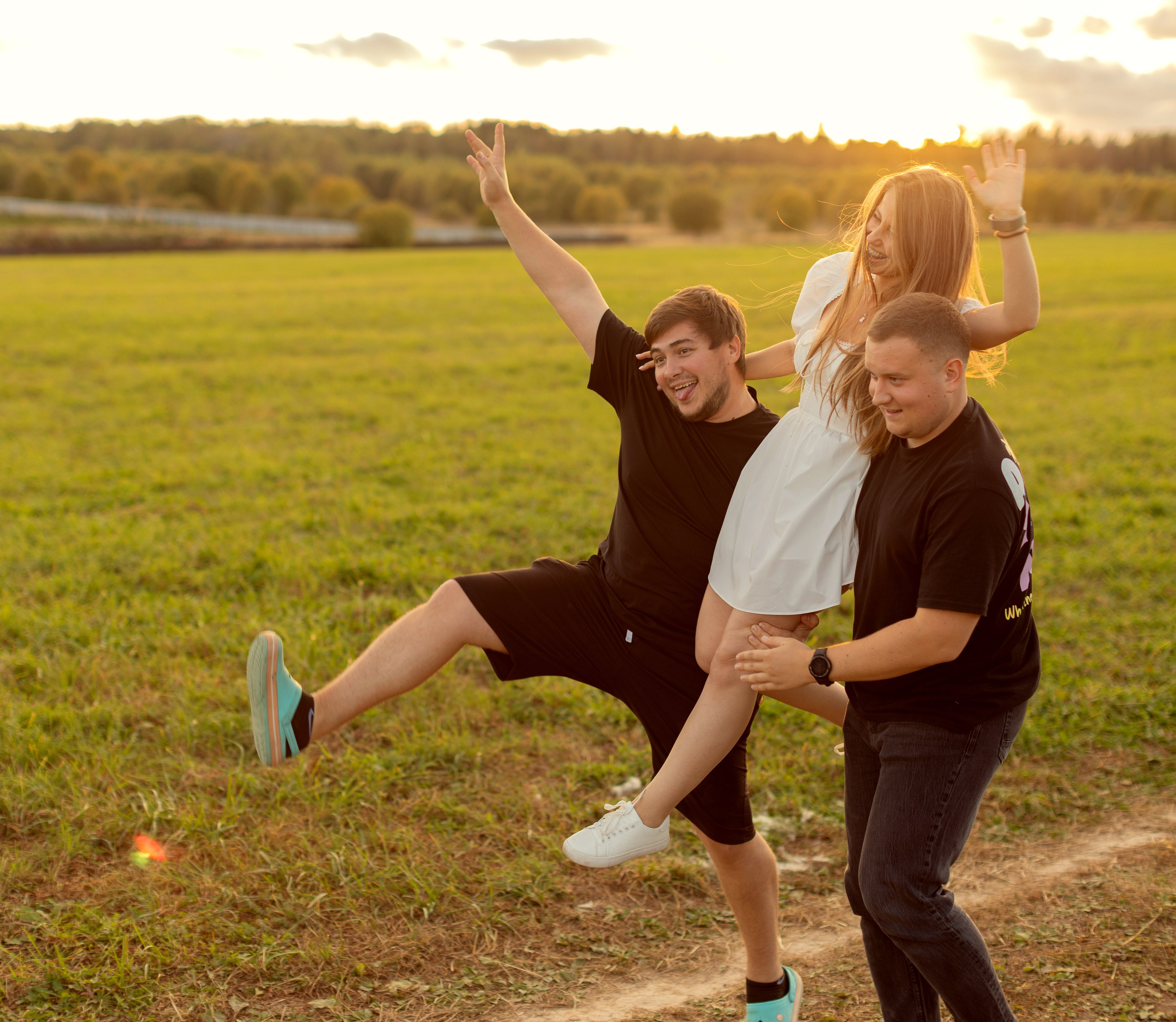 Юбилей в поле. Детский и семейный фотограф Зоя Павкина