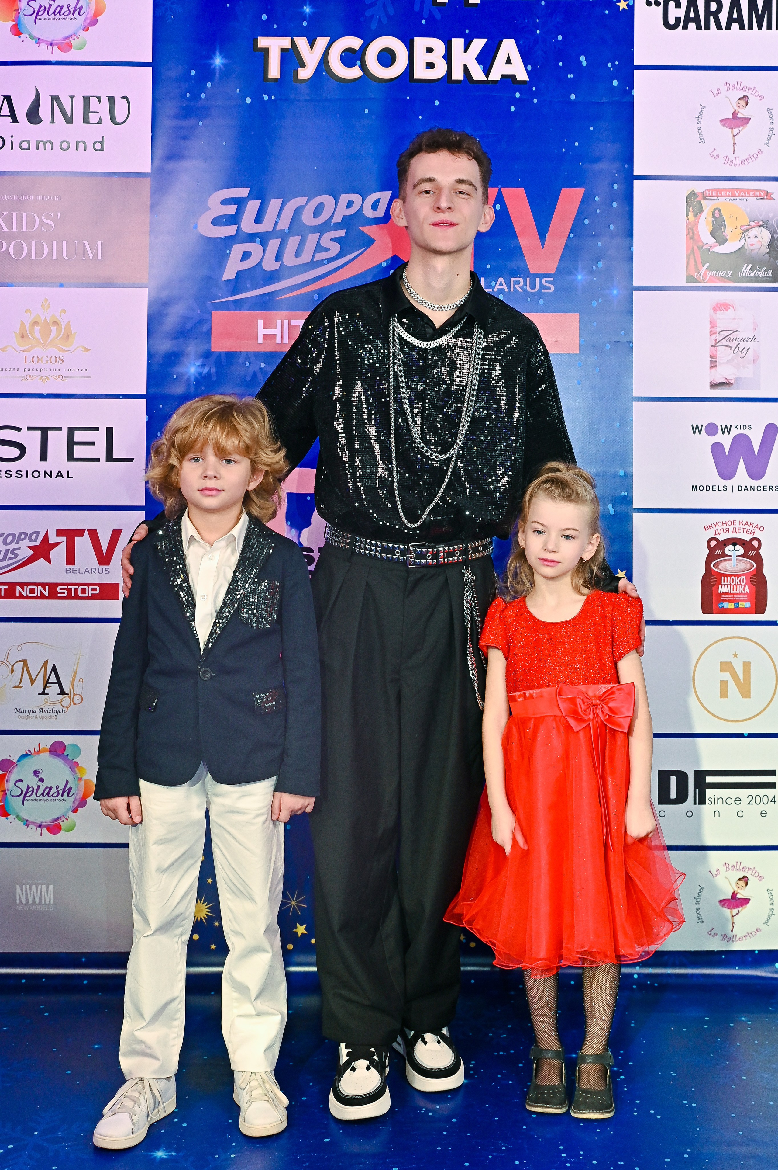 Большая новогодняя тусовка. Фотоуслуги, услуги фотографа, фотографирование важных событий