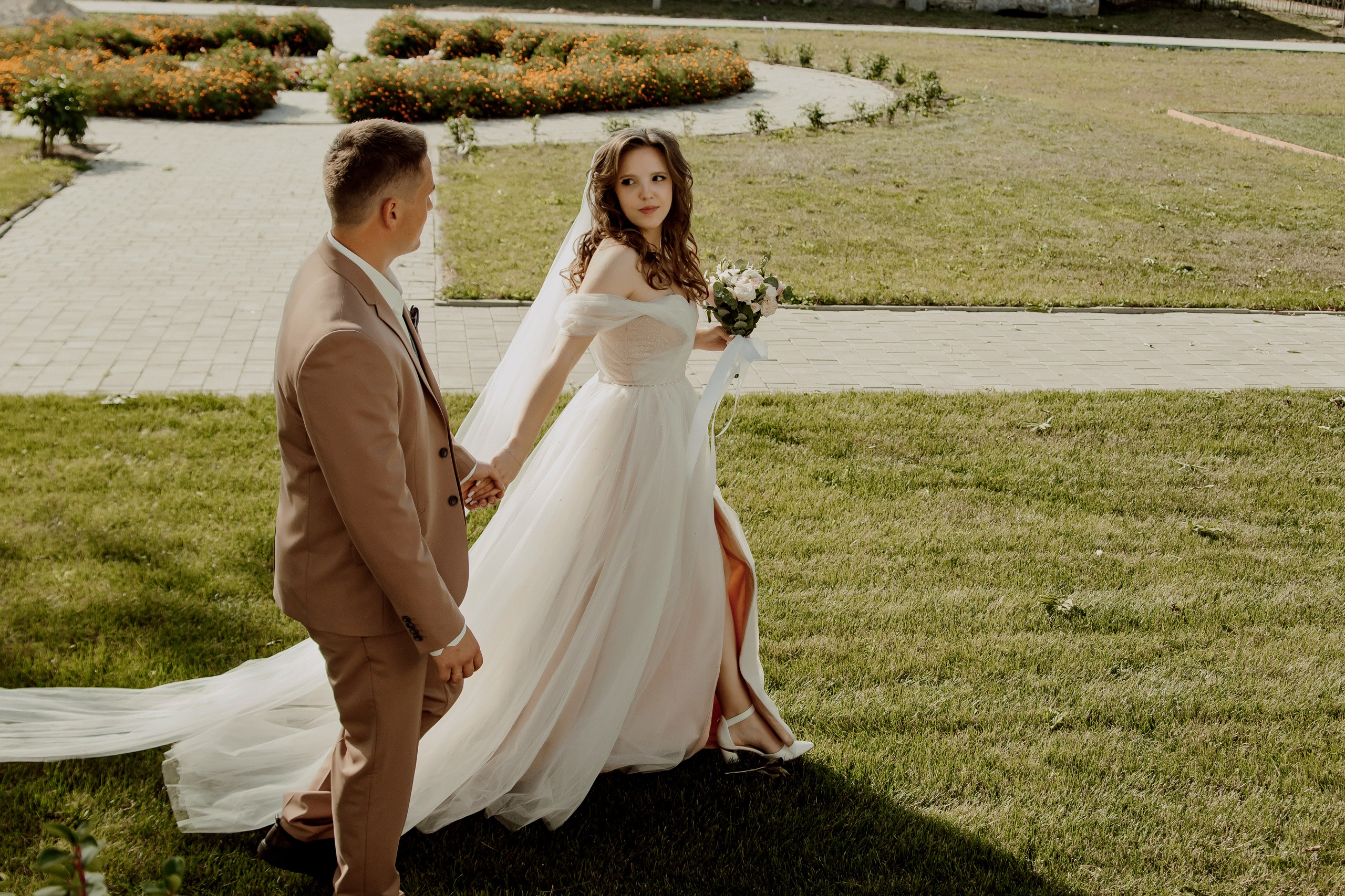 Дмитрий и Александра. Свадебный и индивидуальный фотограф в Суворове Клюева Мария