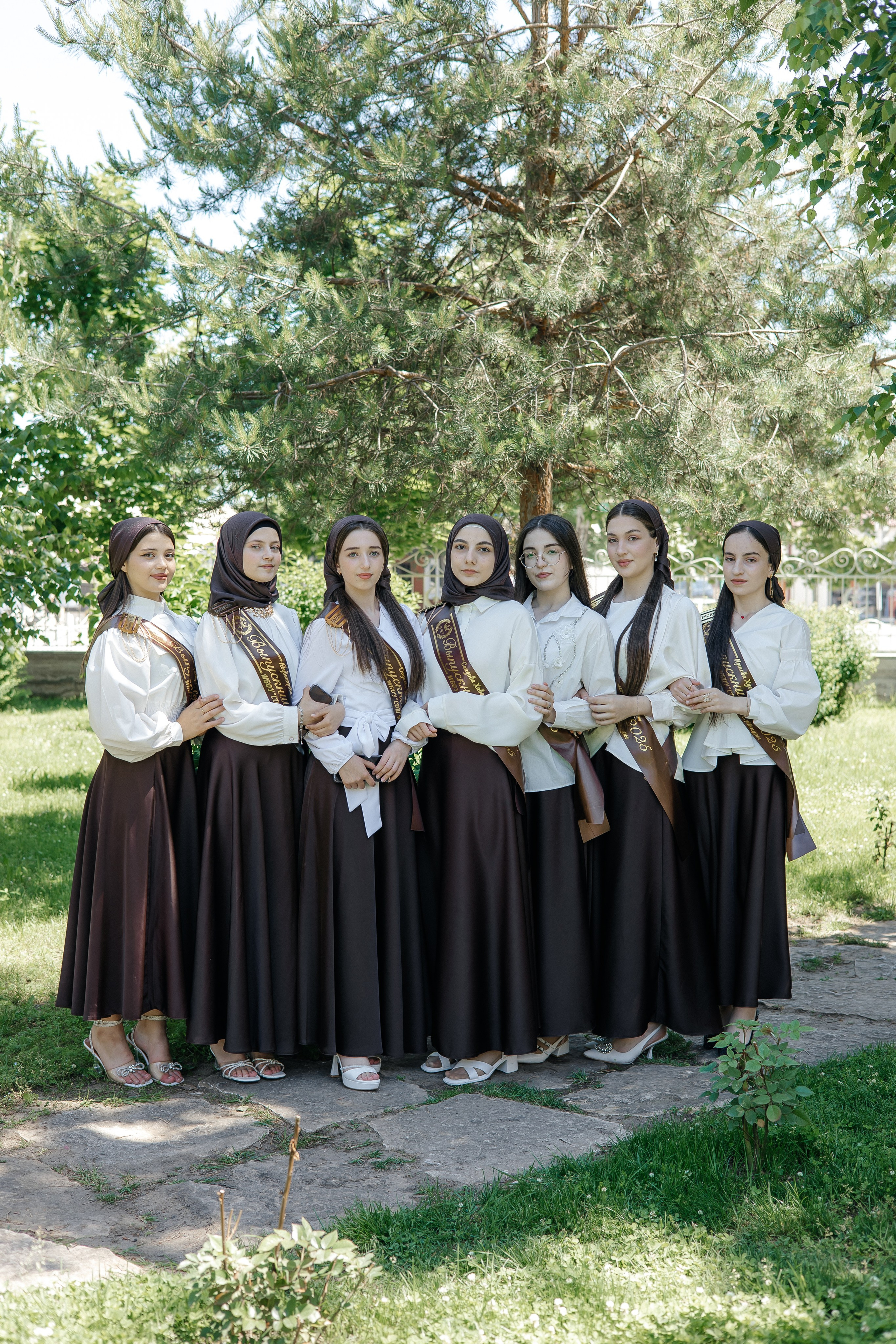 Автуры 9 кл