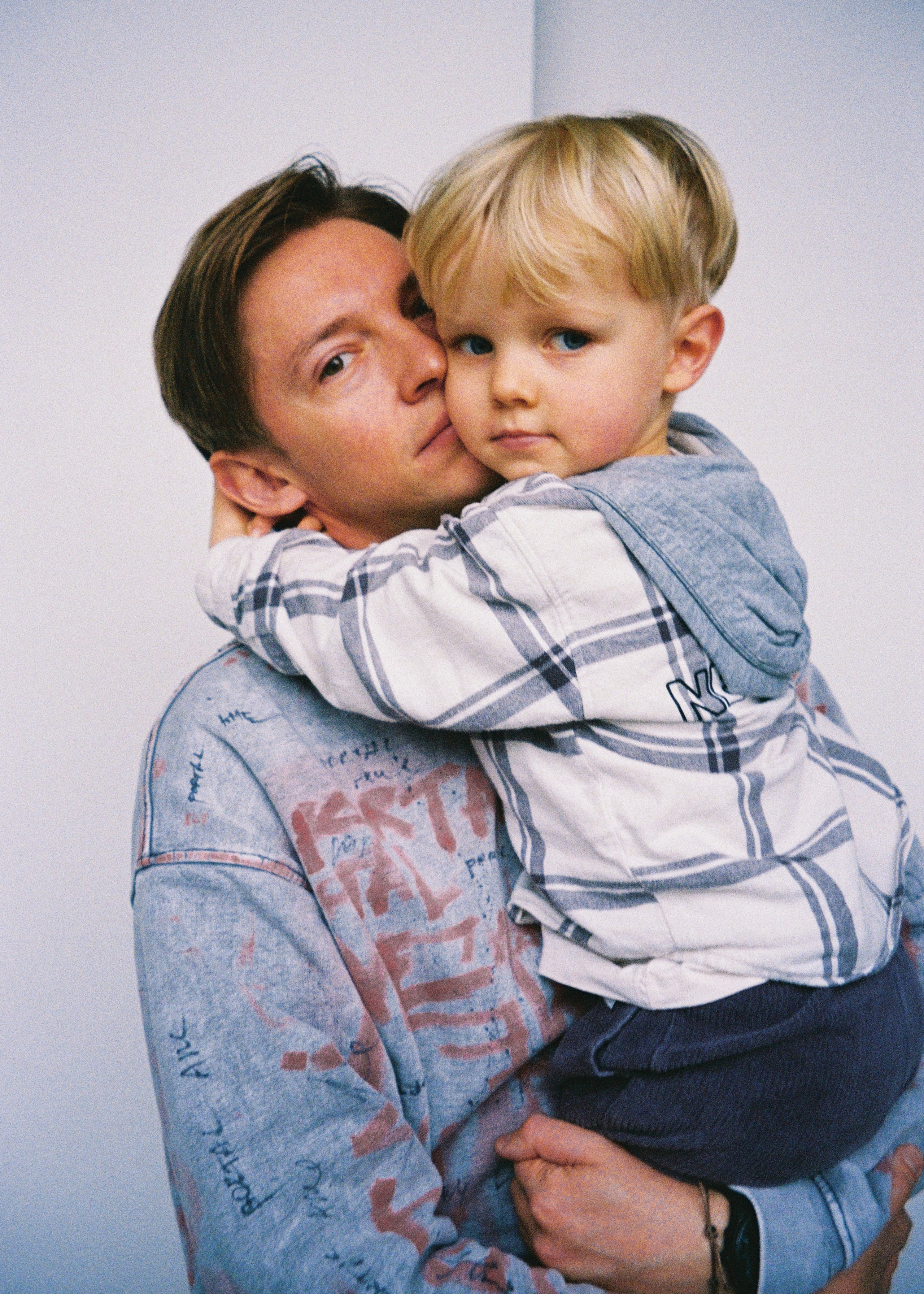 Рома и Юра | Семейная фотосессия | Санкт-Петербург. Пленочный фотограф в Санкт-Петербурге Ксения Давыдова