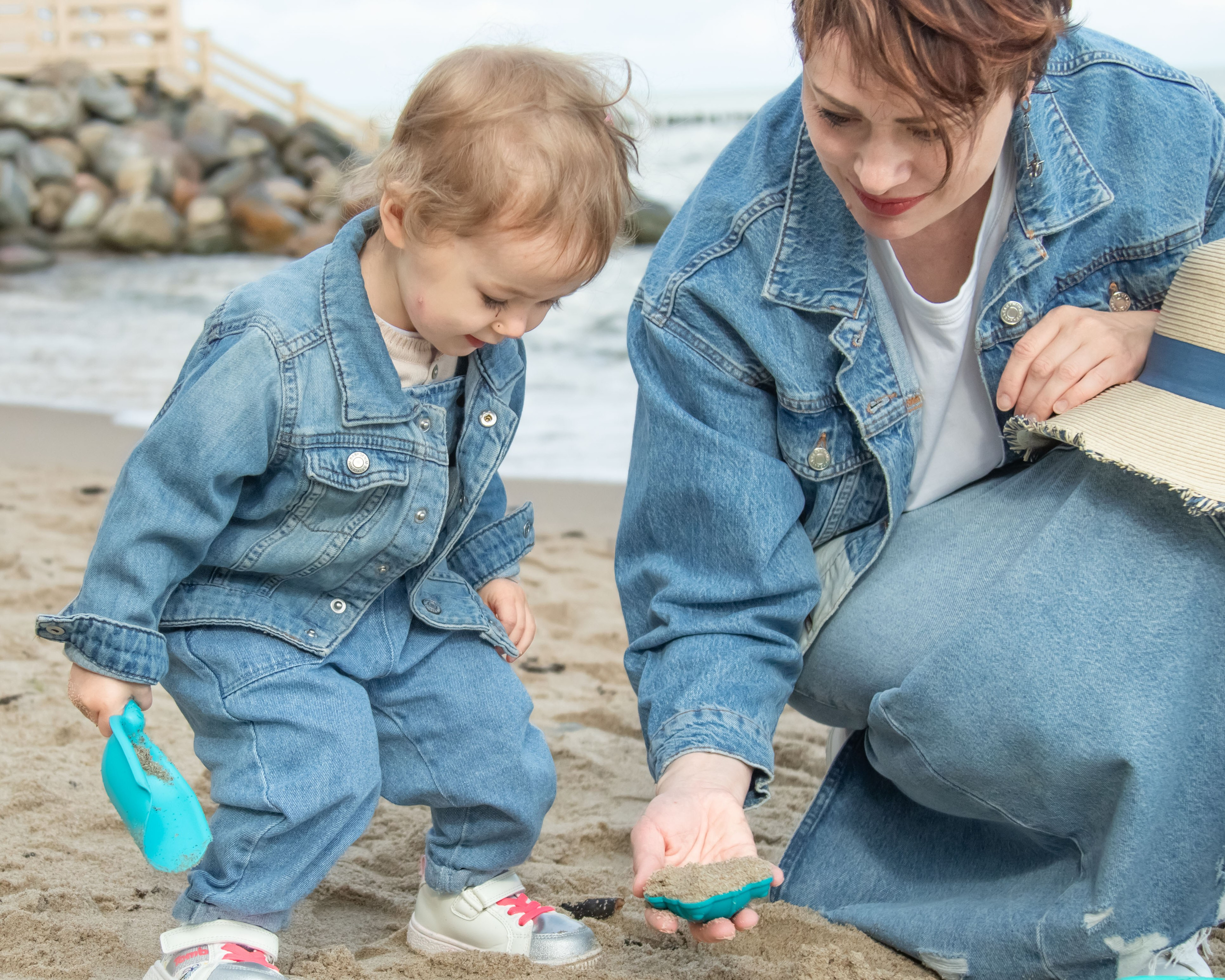 Джинсово-шляпный десант. Фотограф Зеленоградск Лиана Сопина