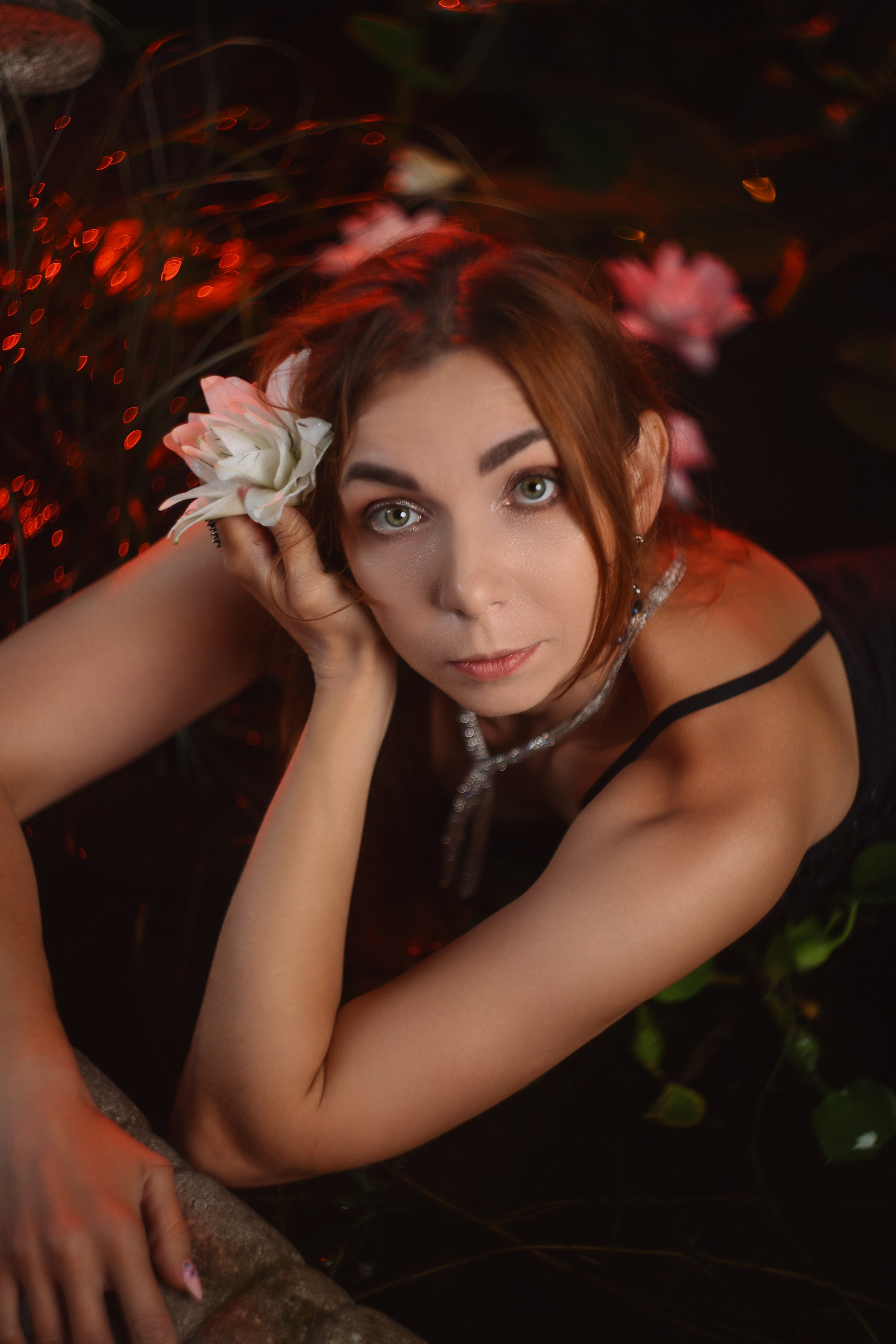 До конца августа снимаю мистическую сказку в локации МОХ. Фотограф Vivien Rocher г. Москва