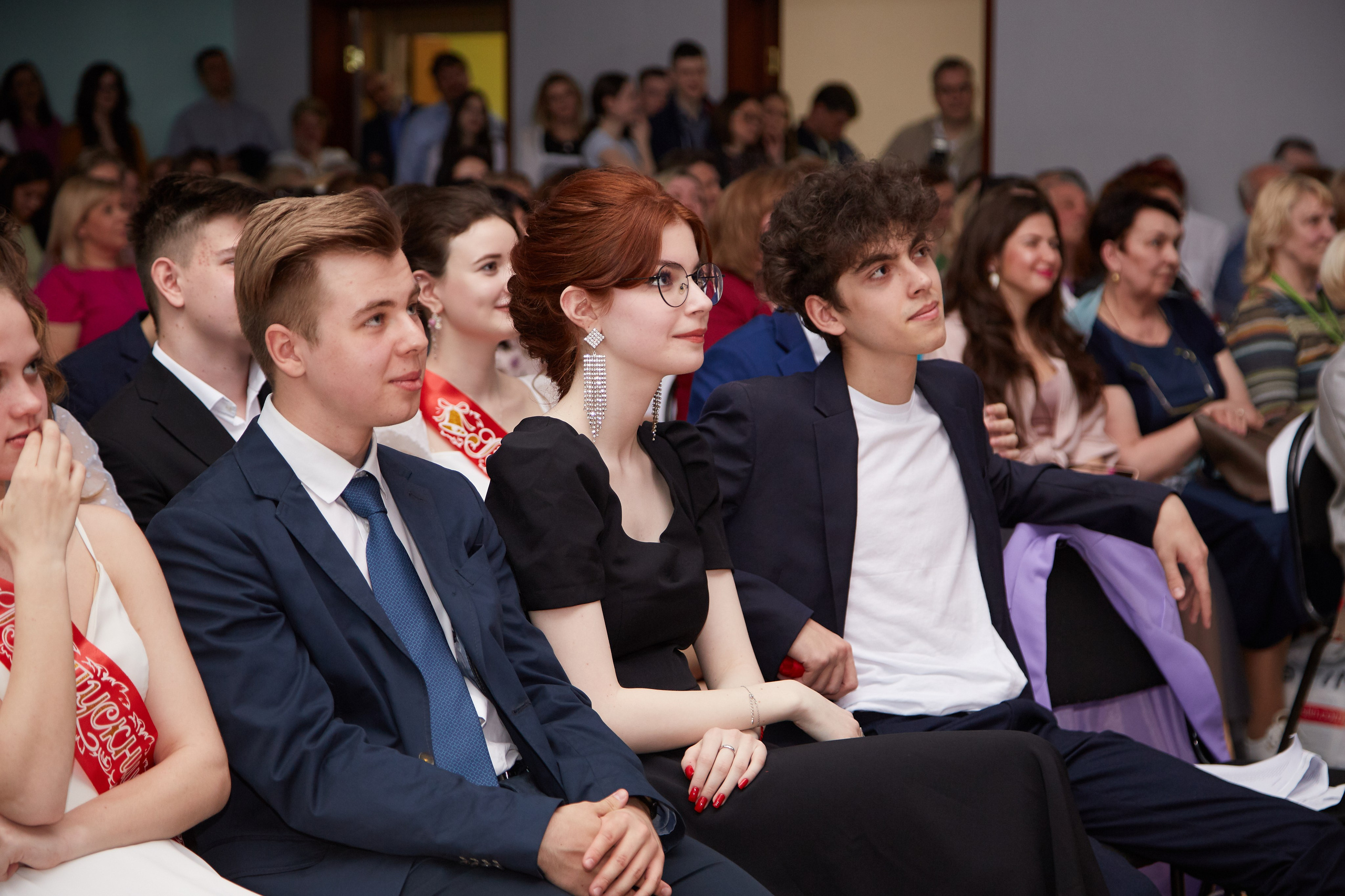 Последний звонок. Фотограф Савченко Люба. Москва