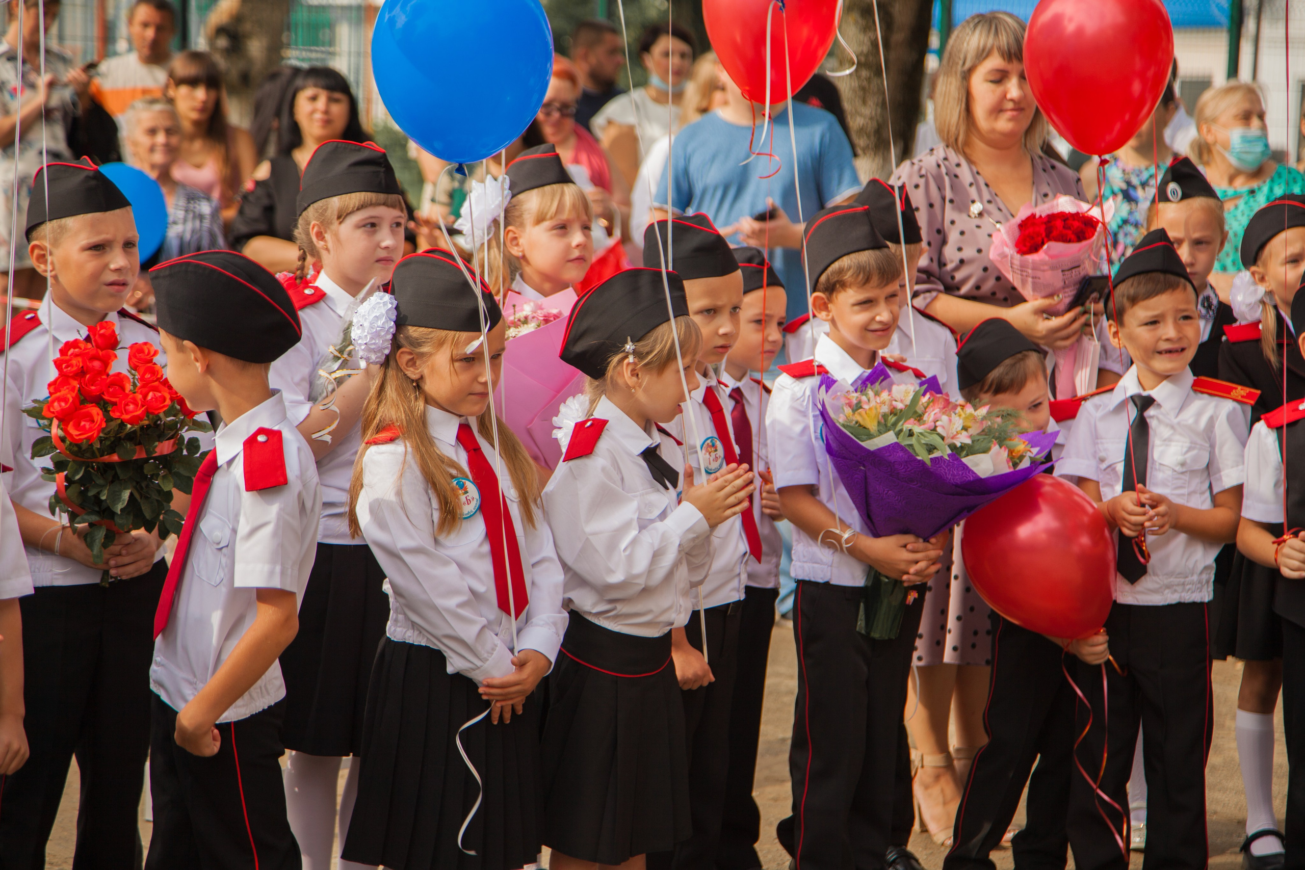 Линейка 1 сентября. Свадебный и семейный фотограф в Армавире