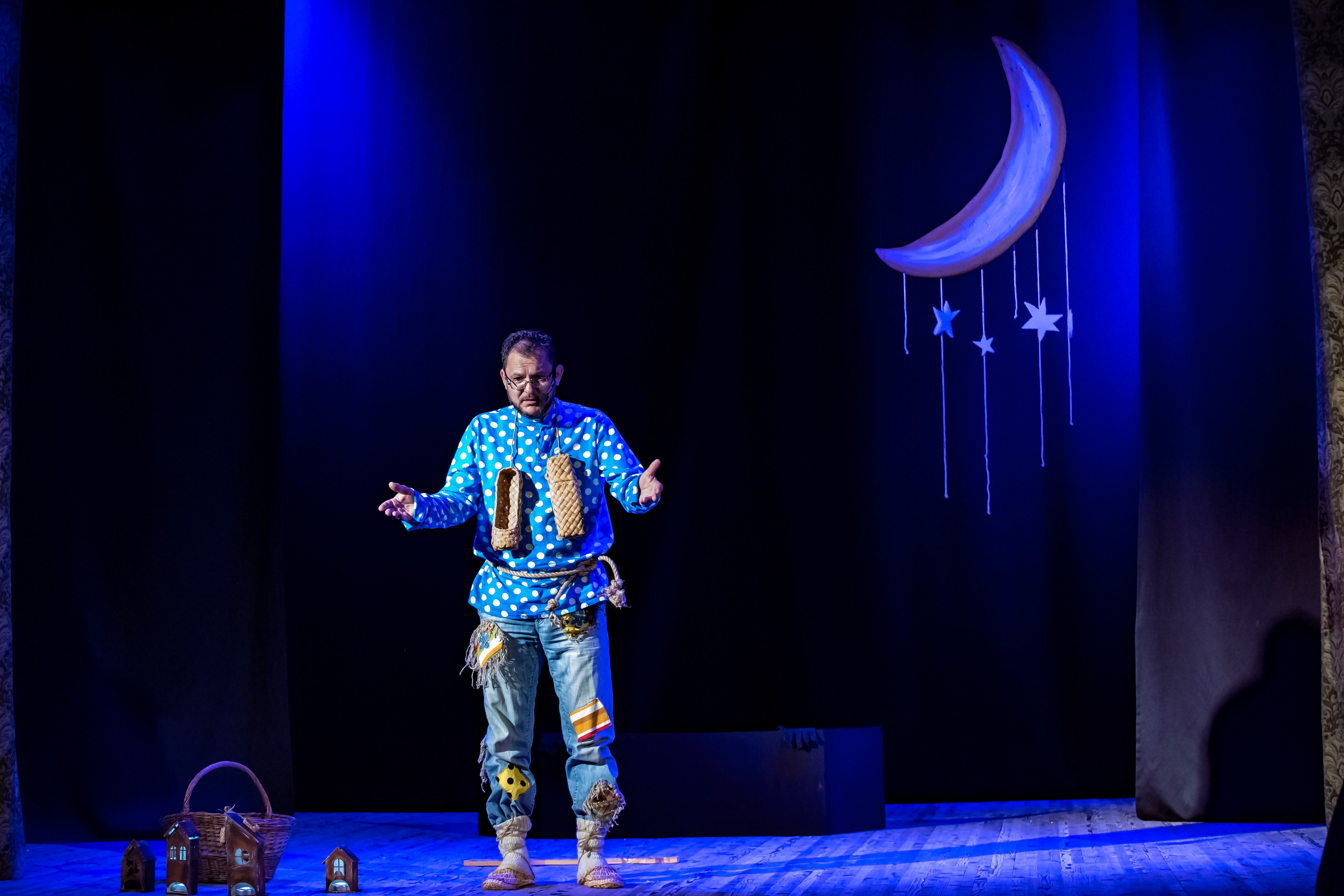 Лапотные сказки спектакль театра Саквояж. Фотограф в Сочи Юрий Шептаев