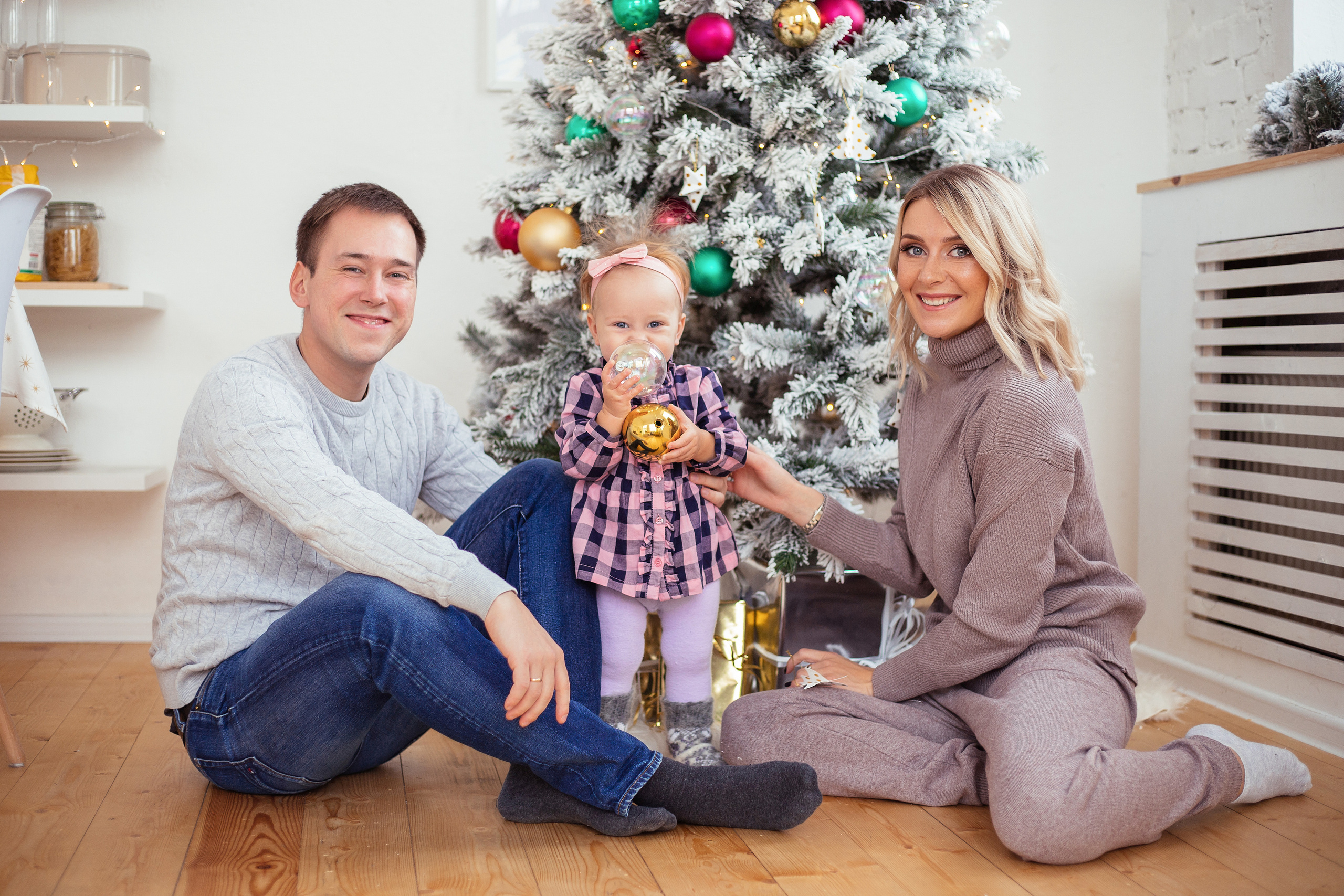 Семейная фотосессия в студии. Фотограф в Москве Авдеева Мария