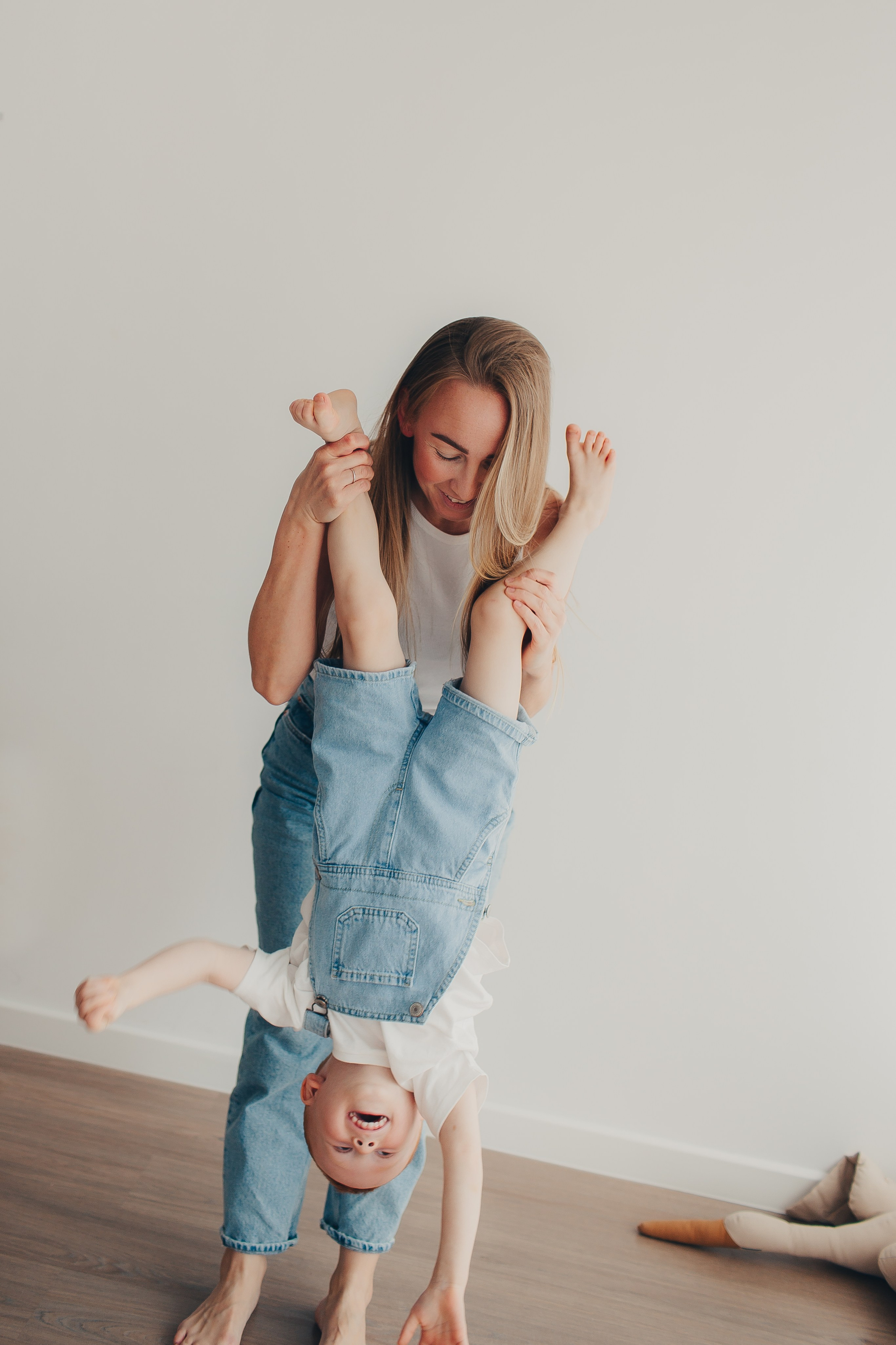 Семейная фотосессия в студии. Фотограф Евгения Мальцева, Архангельск