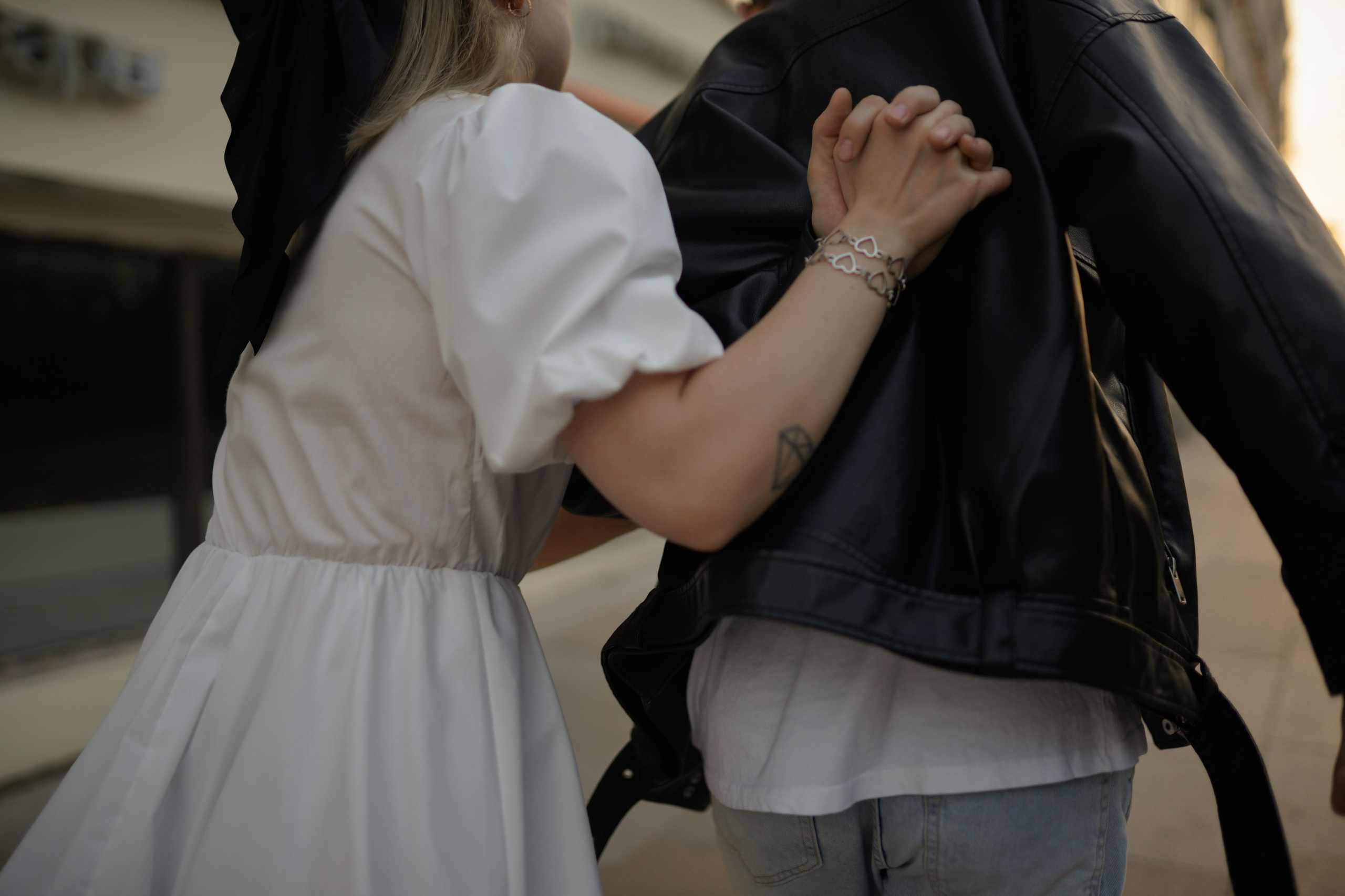 Как любовь твою понять?