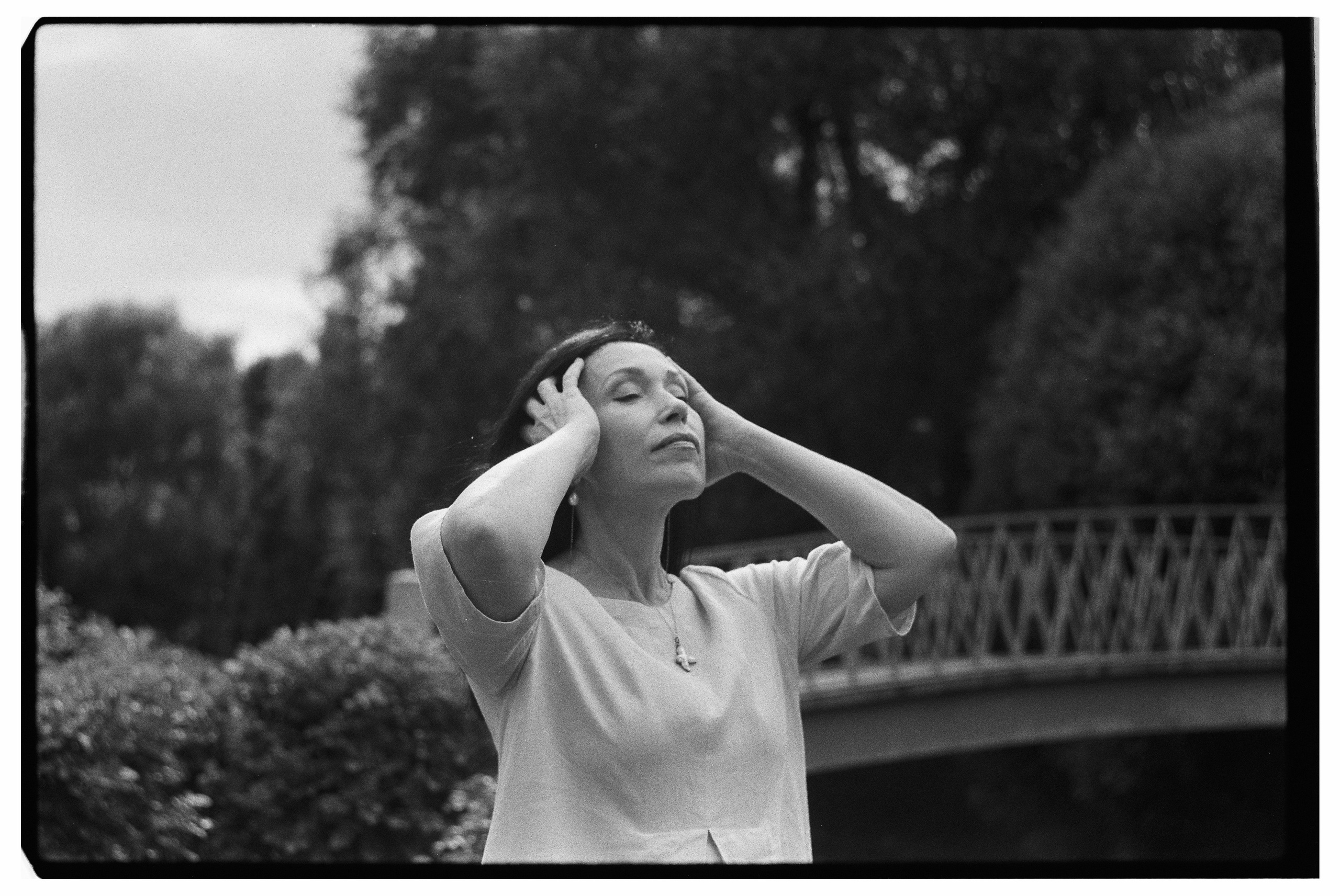 Портретная фотосессия на пленку в Оранжерее Таврического сада, СПб. Светлана Гопанюк. Портретный фотограф. Санкт-Петербург. СПб