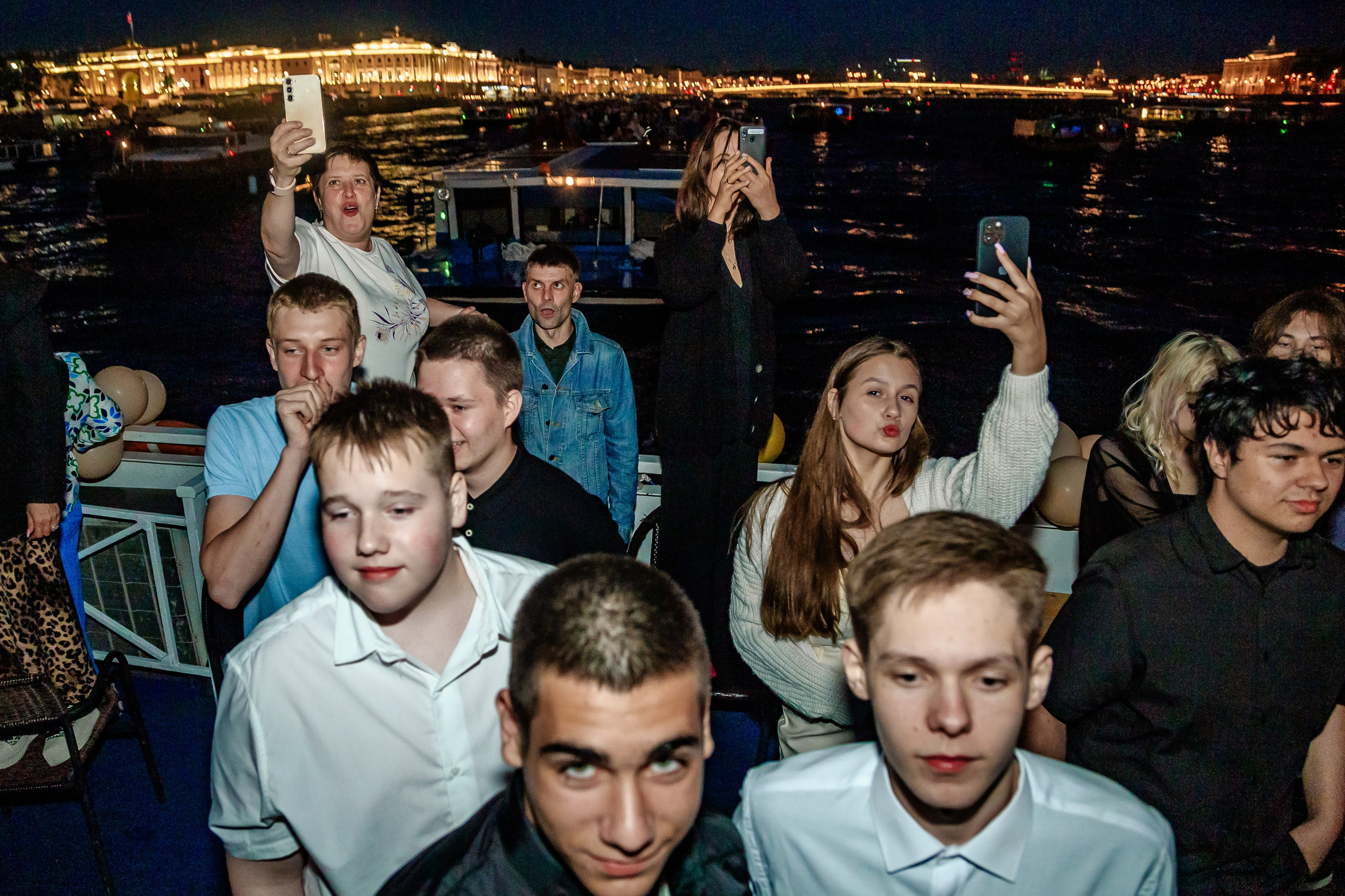 Выпускной на теплоходе. Фотограф в Санкт-Петербурге Чумаков Семен