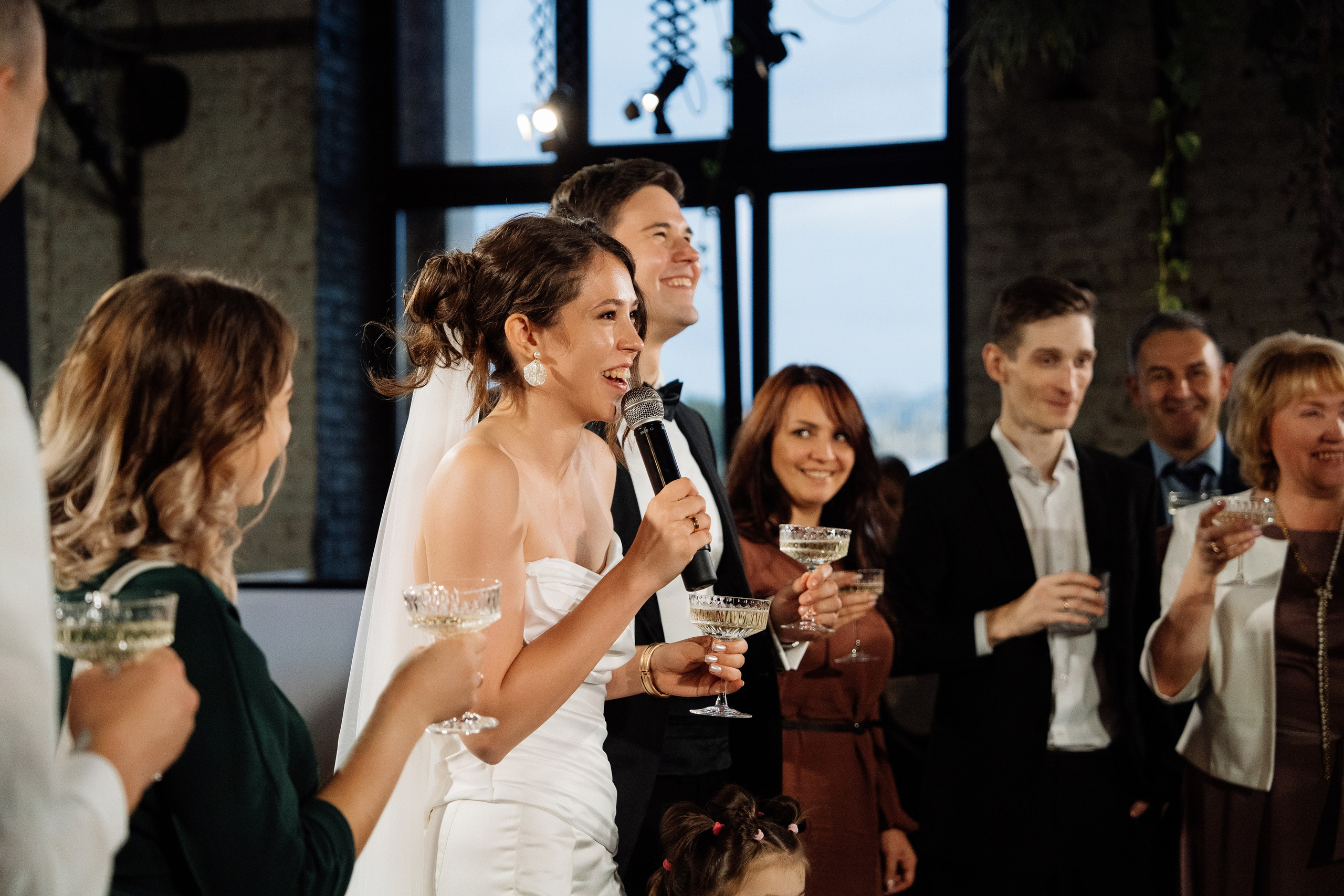 Оранжевая свадьба в гребешках. Свадебный фотограф организатор в Санкт-Петербурге Ассоль Опарина