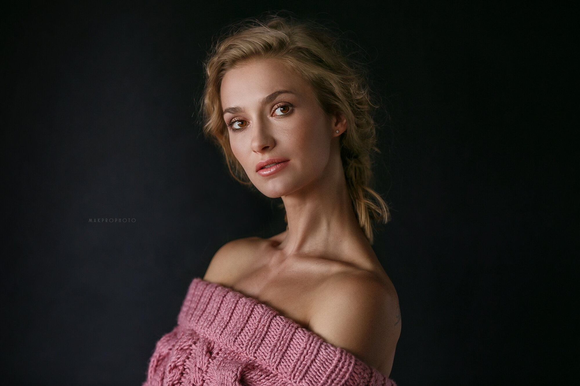 Портретная съёмка в Екатеринбурге. Предметная и рекламная фотография