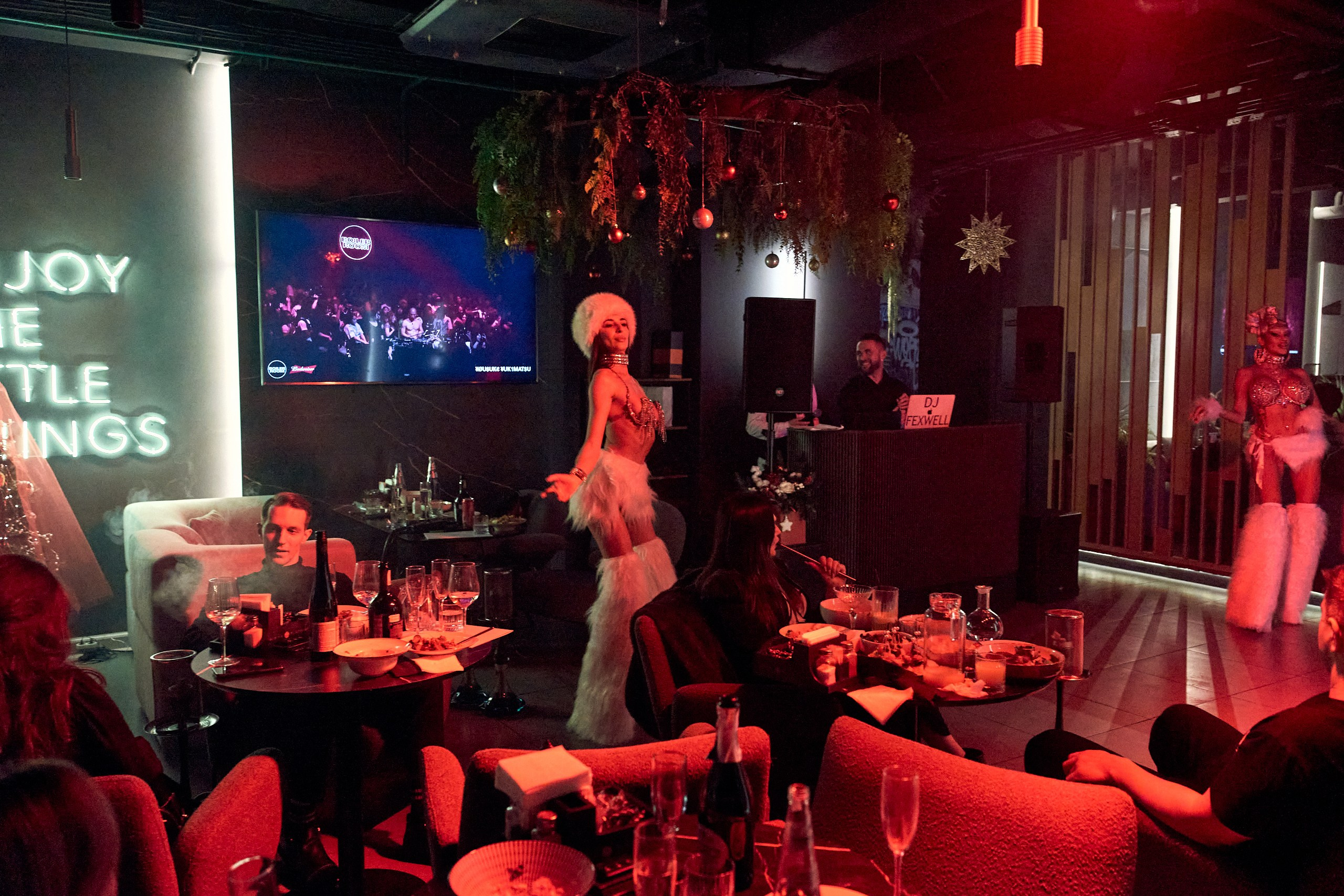 Новогодняя ночь в Мята Platinum. Контент-фотограф в Москве Тима Забабурин