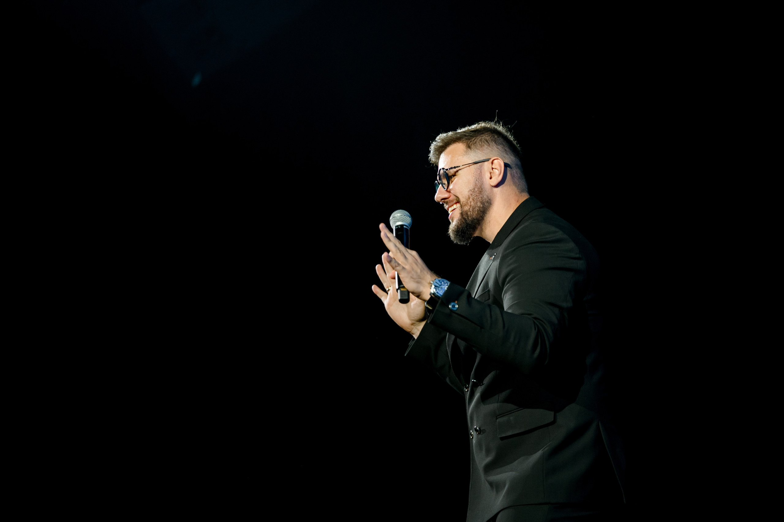 Корпоративные события. Алина Посторонка и Дима Мурашов