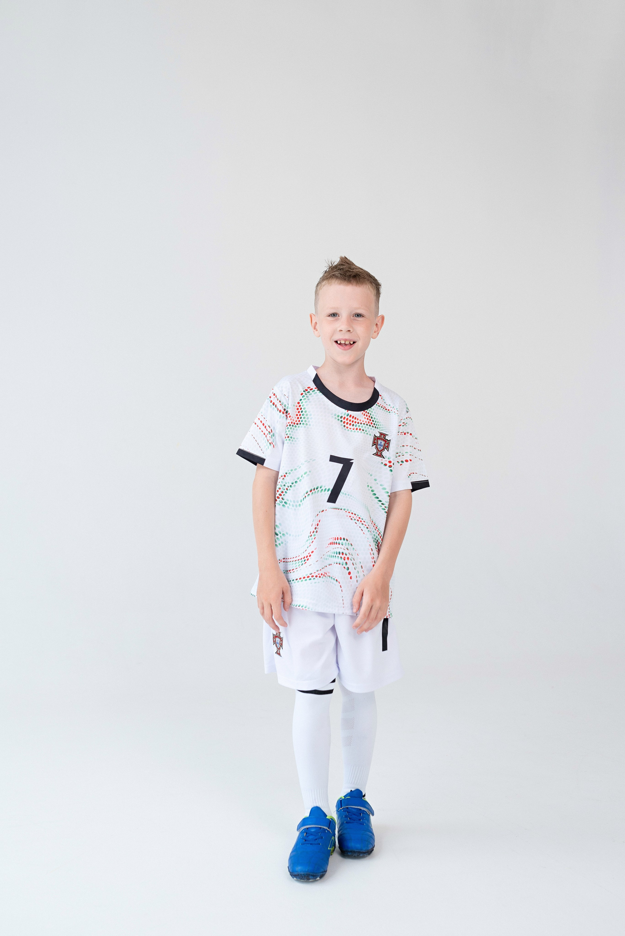 Авторские детские портреты для дипломированных детских садов и образовательных учреждений г. Сургут и Нефтеюганск.