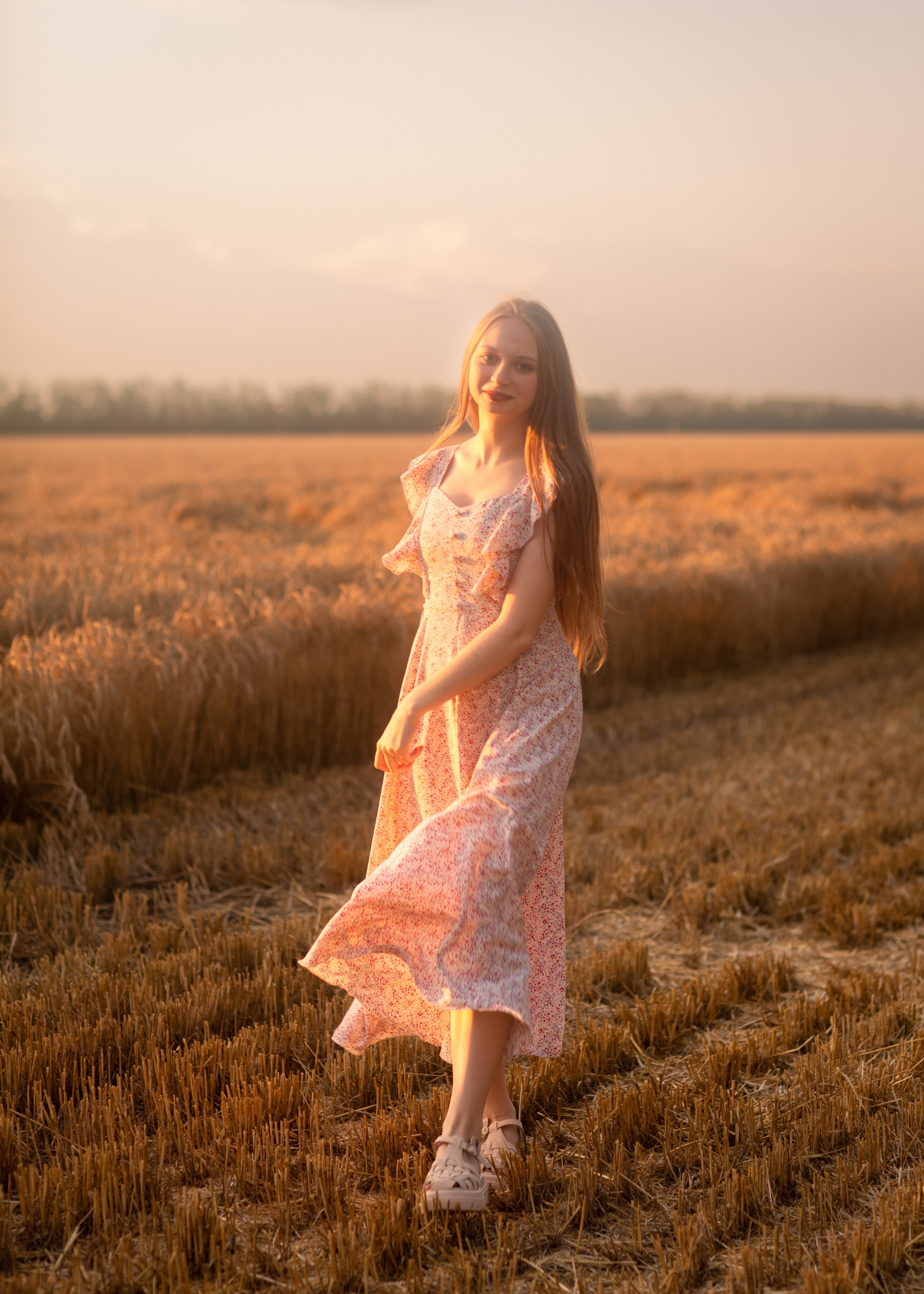 Закат в пшеничном поле. Фотограф в Приморско-Ахтарске Марьяна Чопко