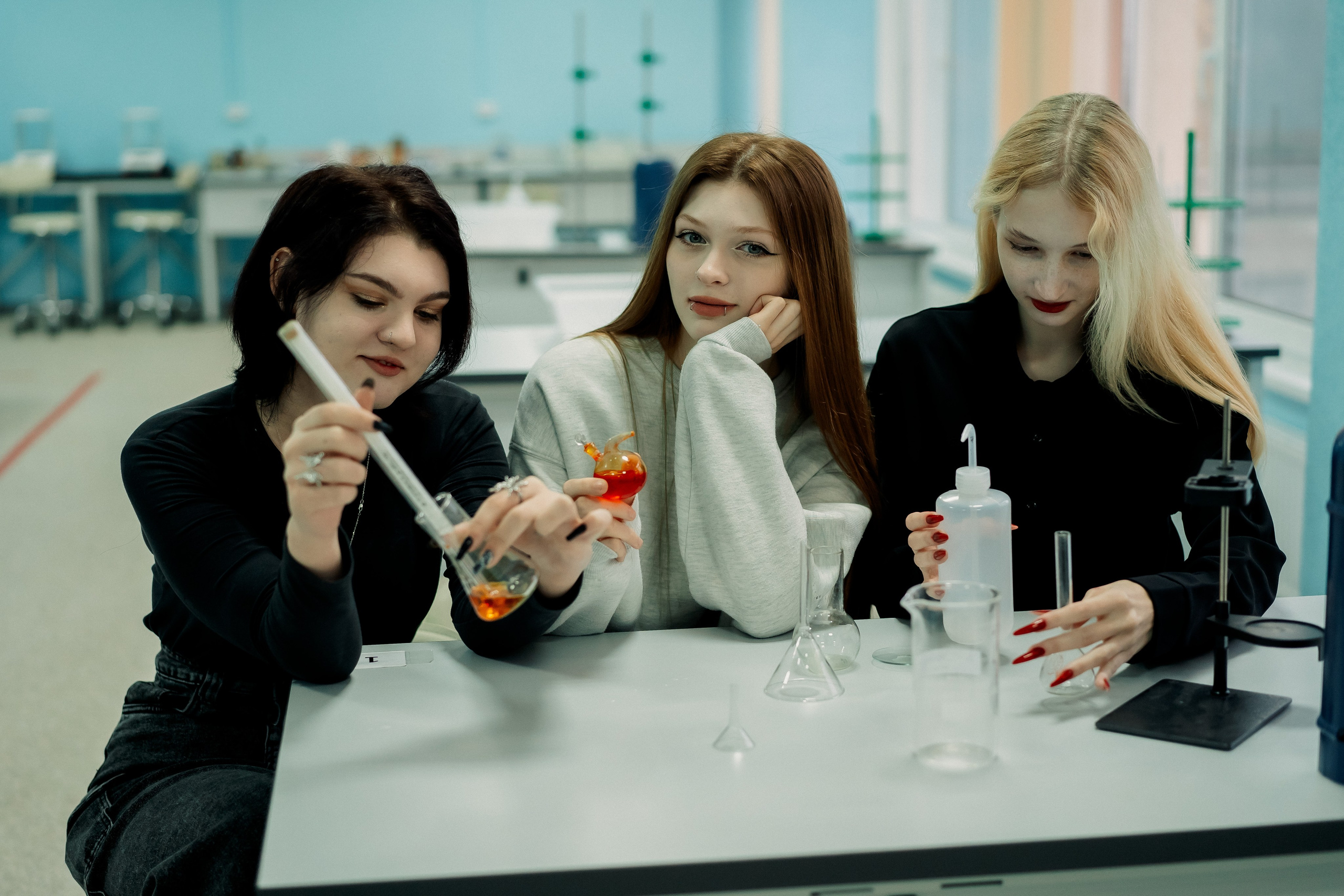 Общие фото в учебном заведении. Свадебный и семейный фотограф в Ростове-на-Дону и Керчи Алина Захарцова