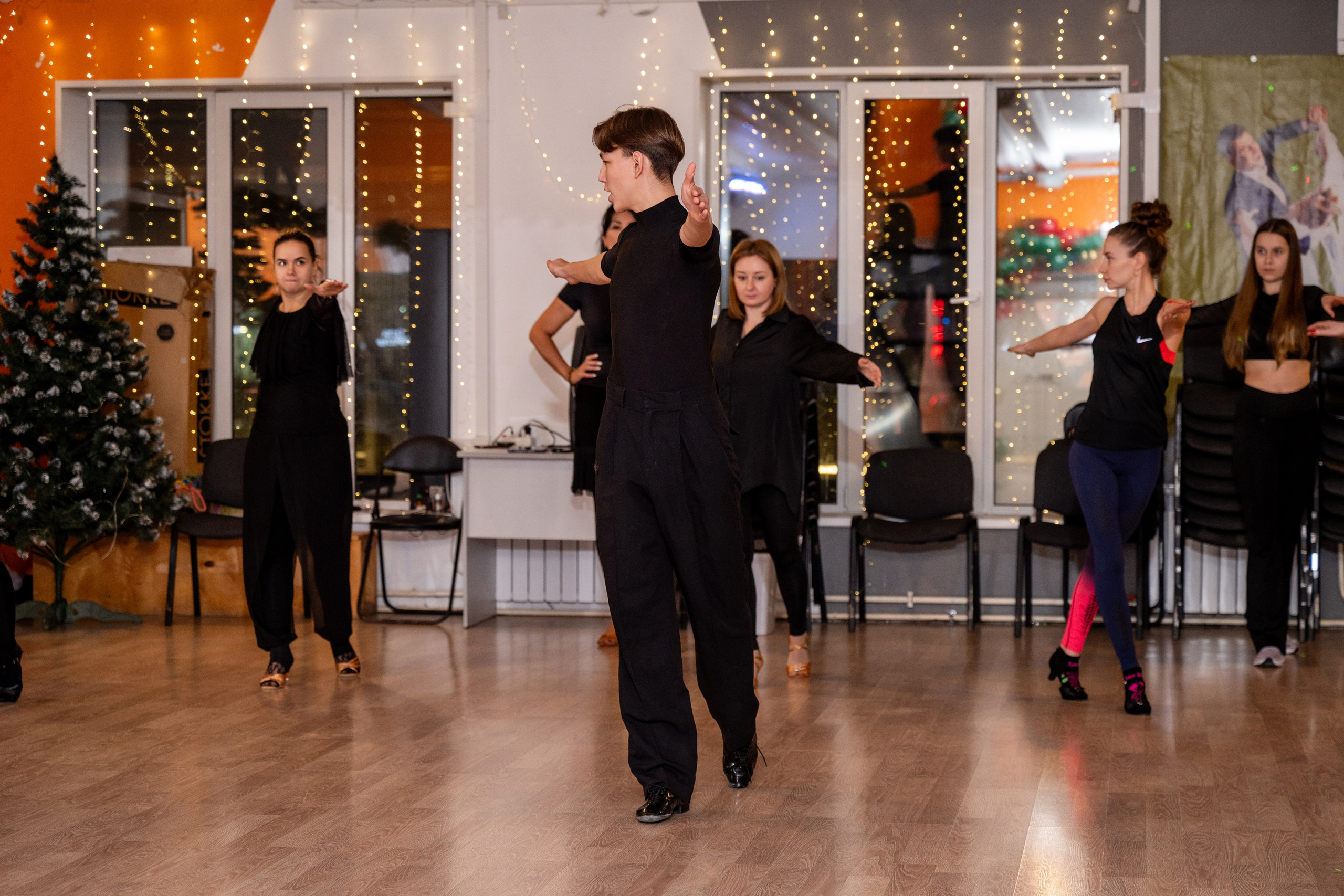 Взрослая группа латины. КонТакт — спортивные бальные танцы в Москве