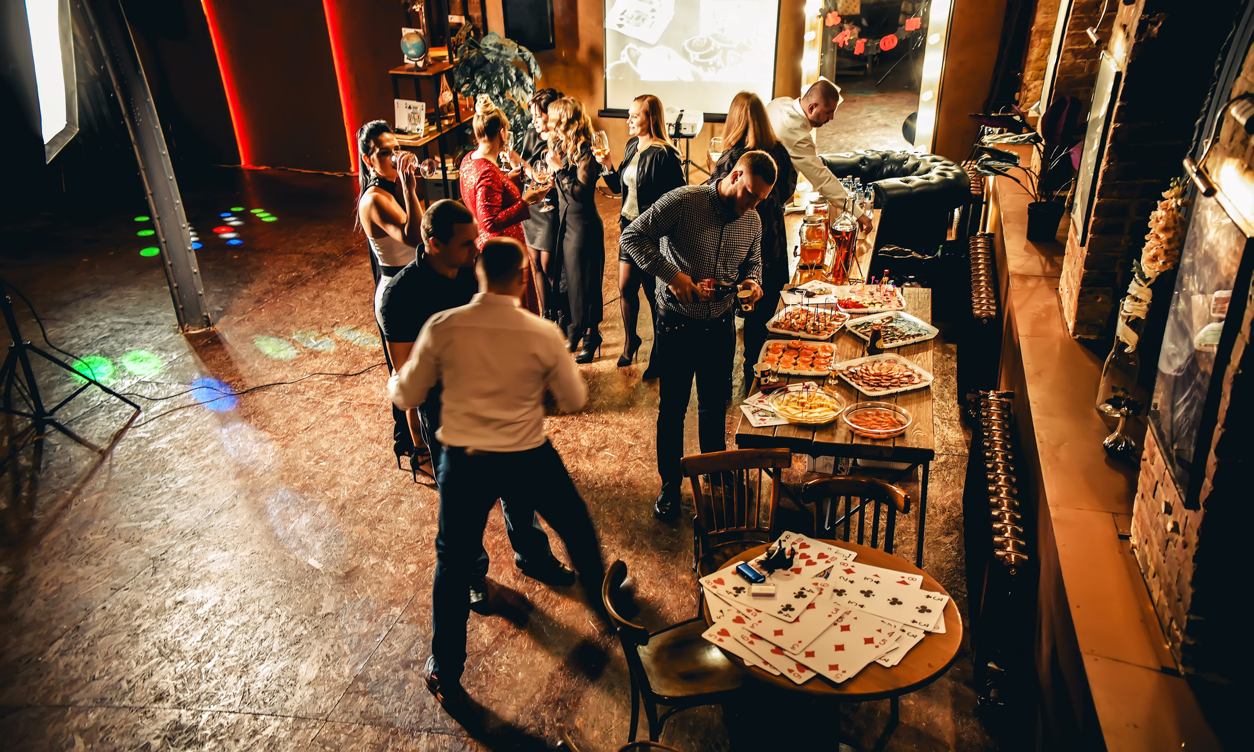 Тематическая вечеринка на юбилей 35 лет. Свадебный, семейный, детский, контент фотограф в Омске Максим Ильин