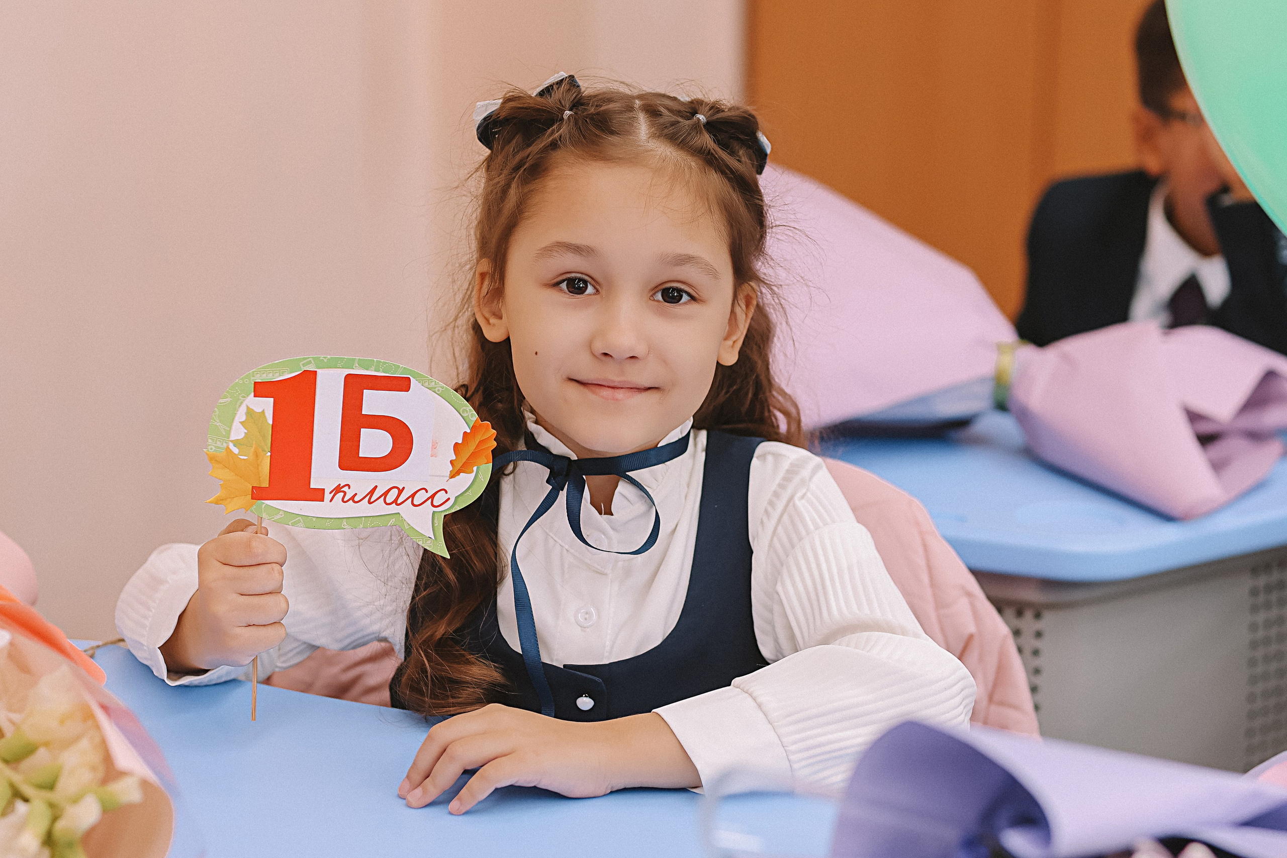 1 сентября линейка+кл час+портреты. Семейный фотограф Тюмень, фотограф на роды Салмина Мария