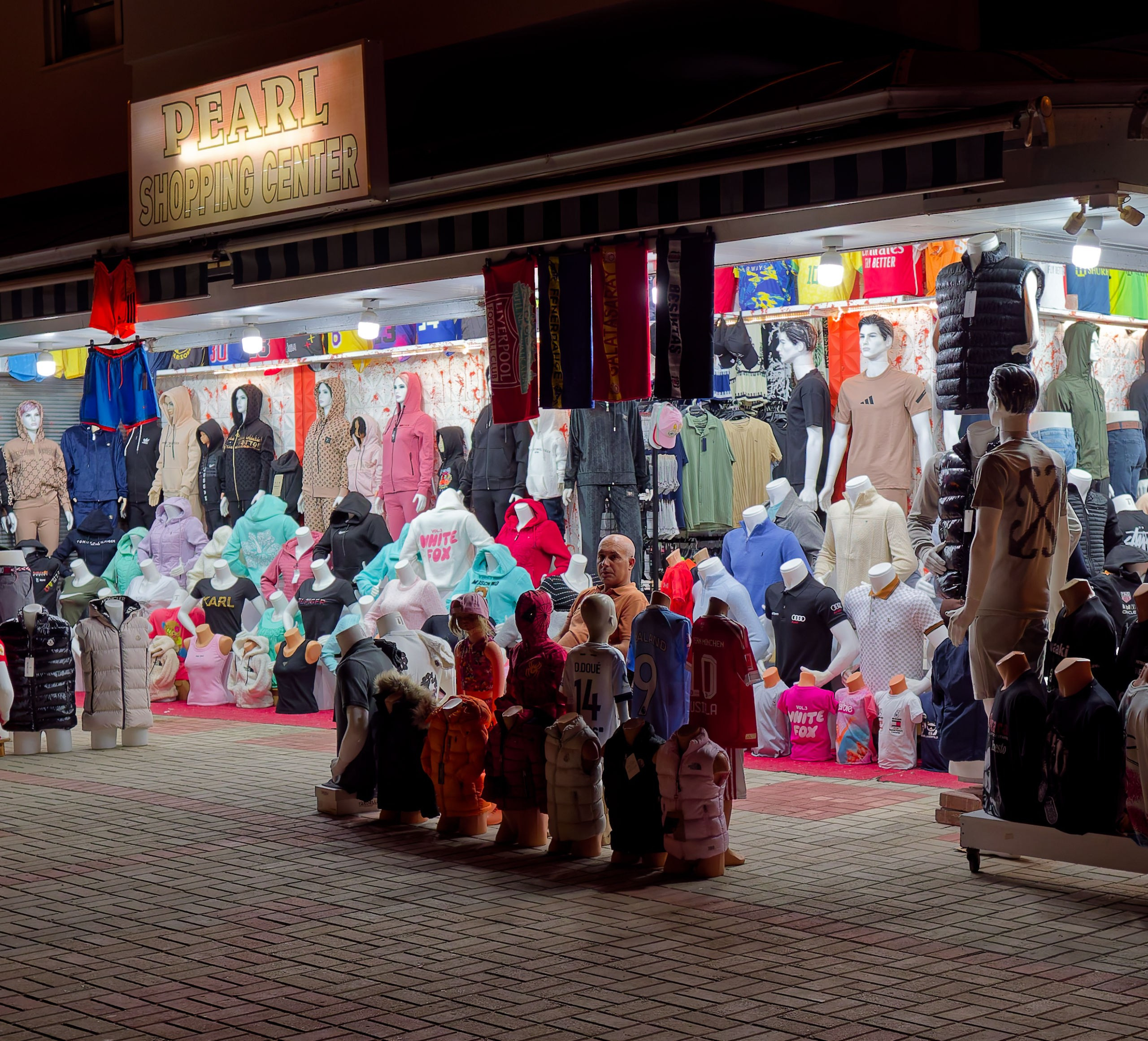 Алания 2025, город, стрит-фото. Избранные фотографии