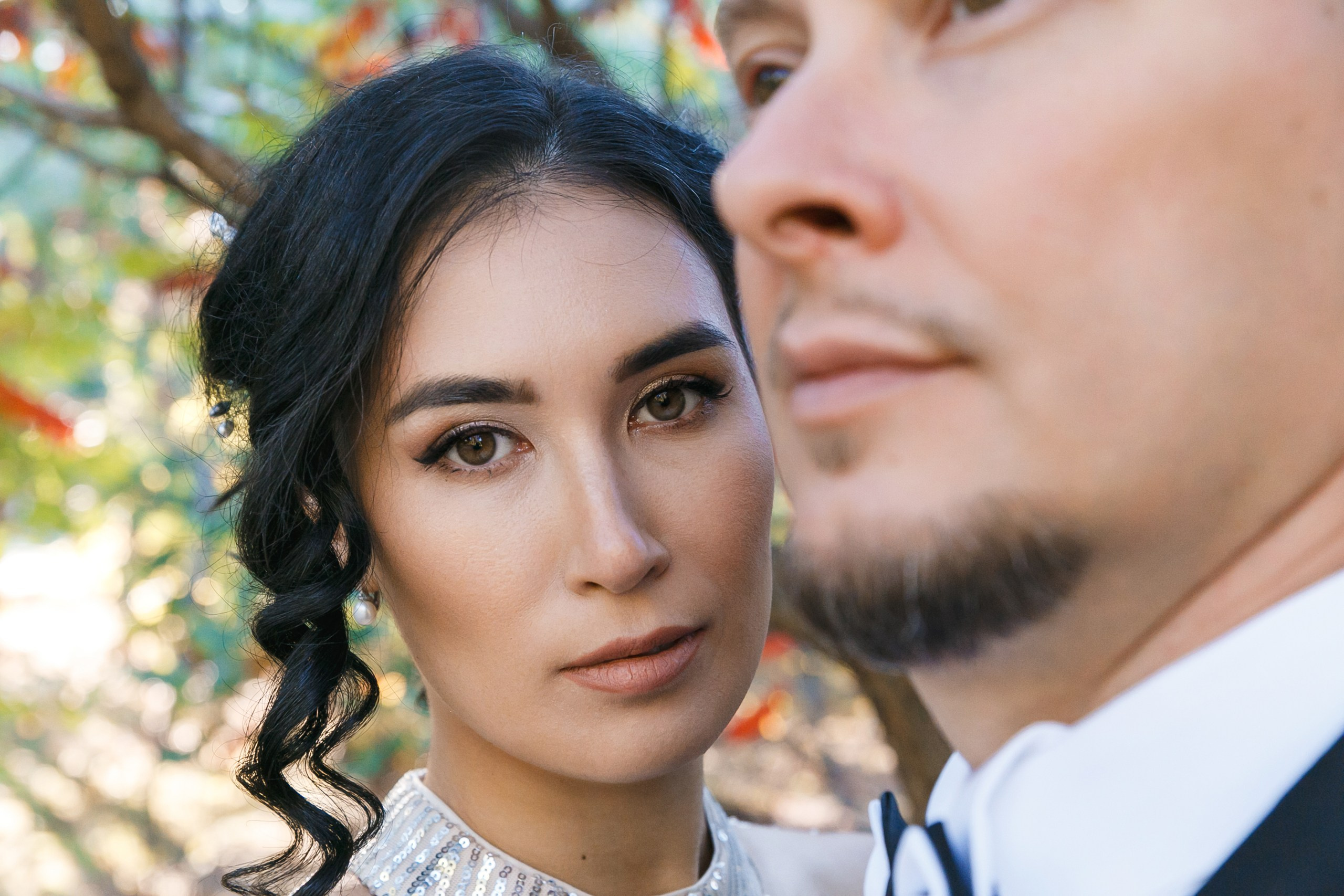 Ксения и Александр: поженились и погуляли в парке санатория Горная поляна. Событийный фотограф Максим Бескоровайновнов