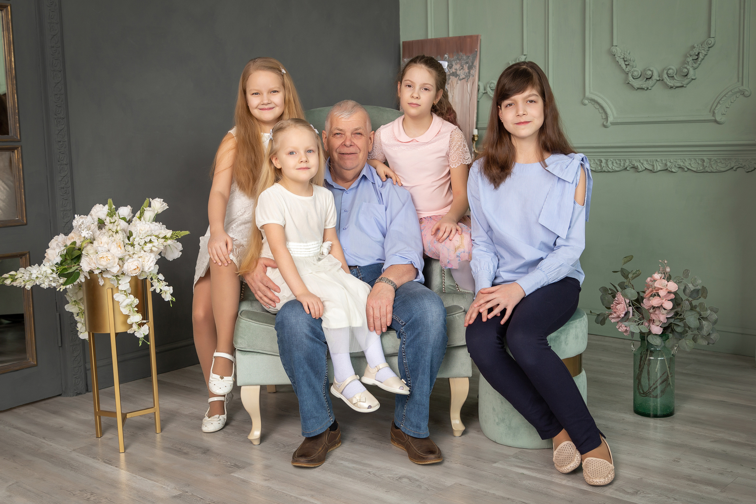 Фотосессия большой семьи из нескольких поколений. Семейный фотограф Ульяна Вдовкина г. Екатеринбург
