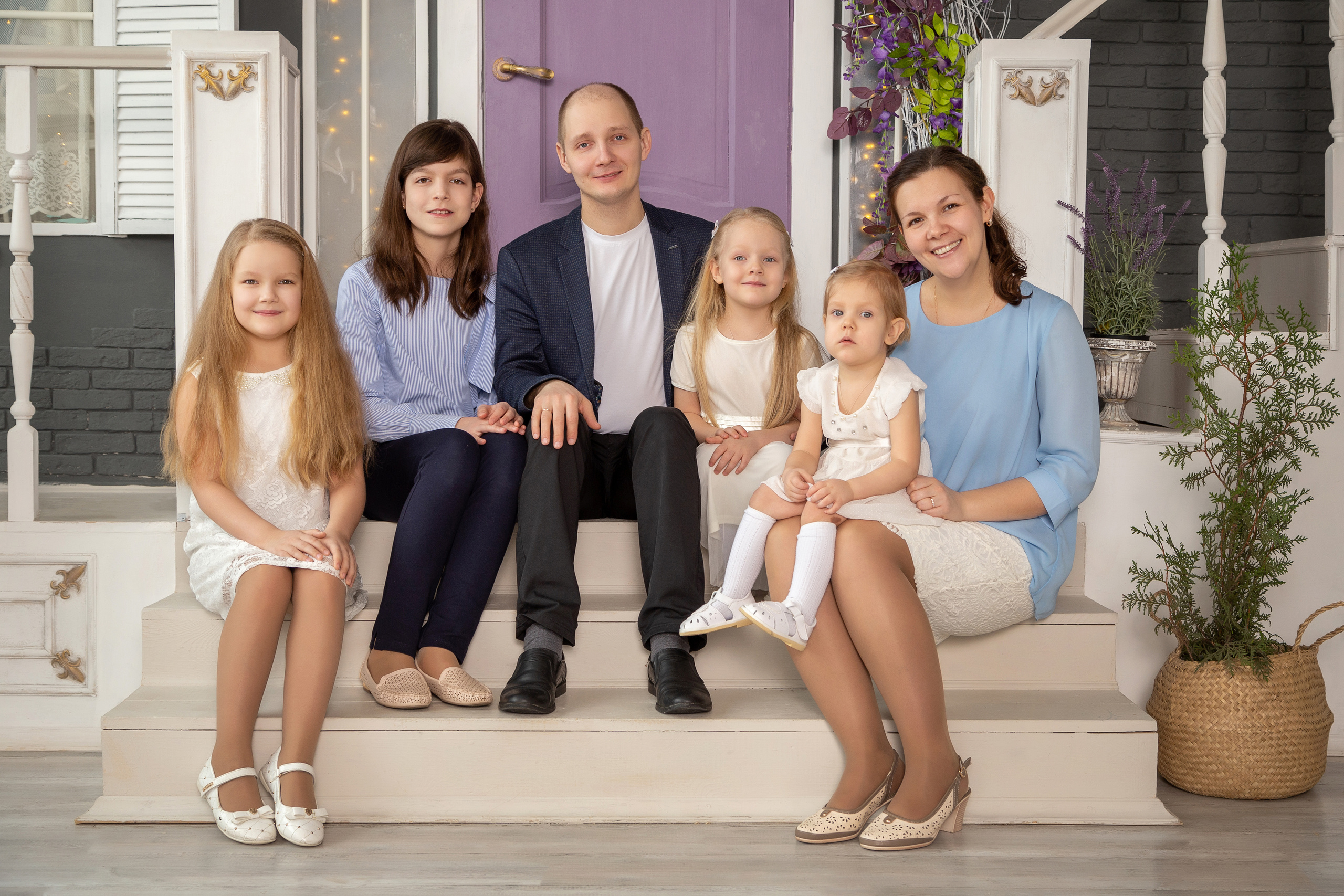 Фотосессия большой семьи из нескольких поколений. Семейный фотограф Ульяна Вдовкина г. Екатеринбург