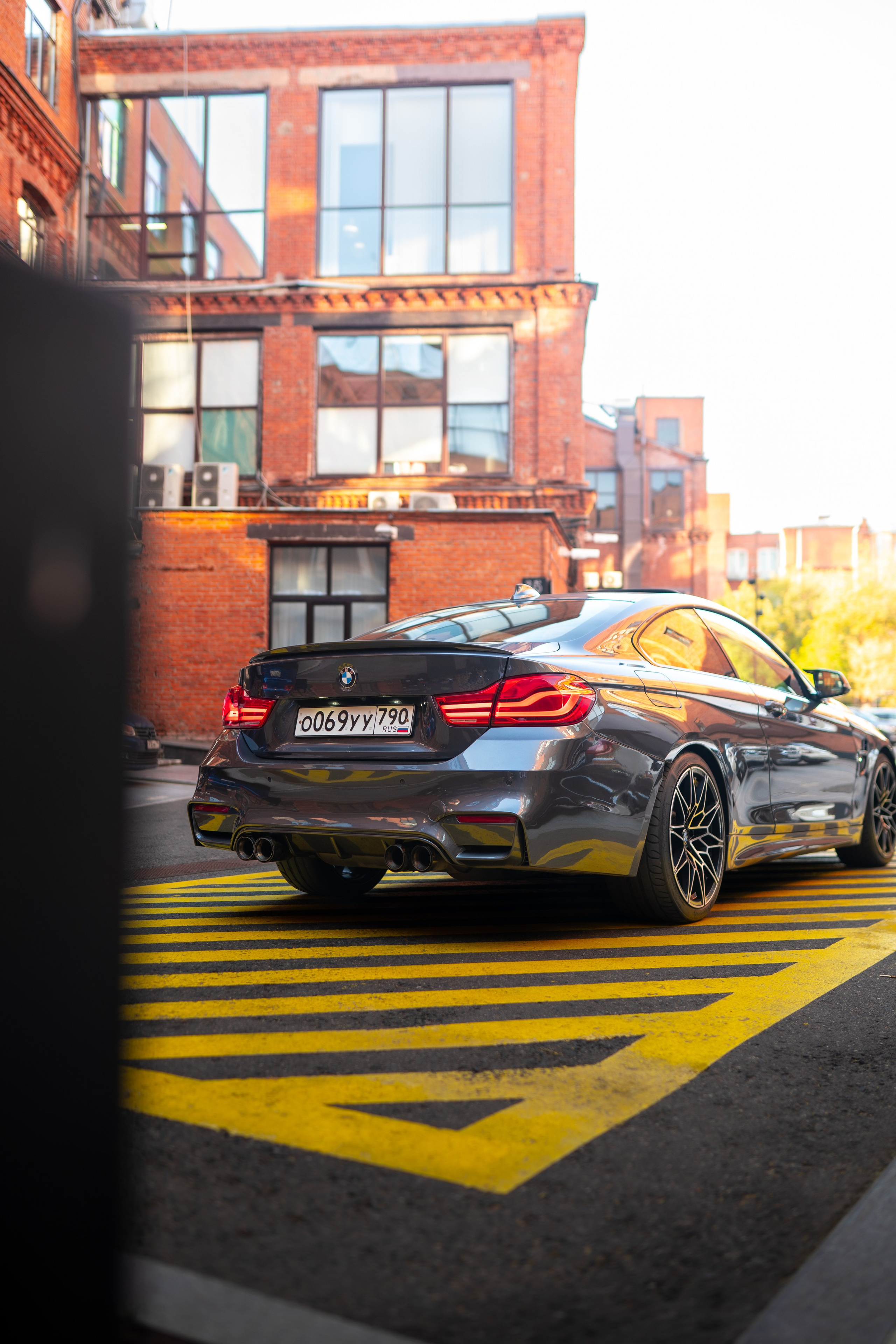 BMW 4-series. Mirllaev