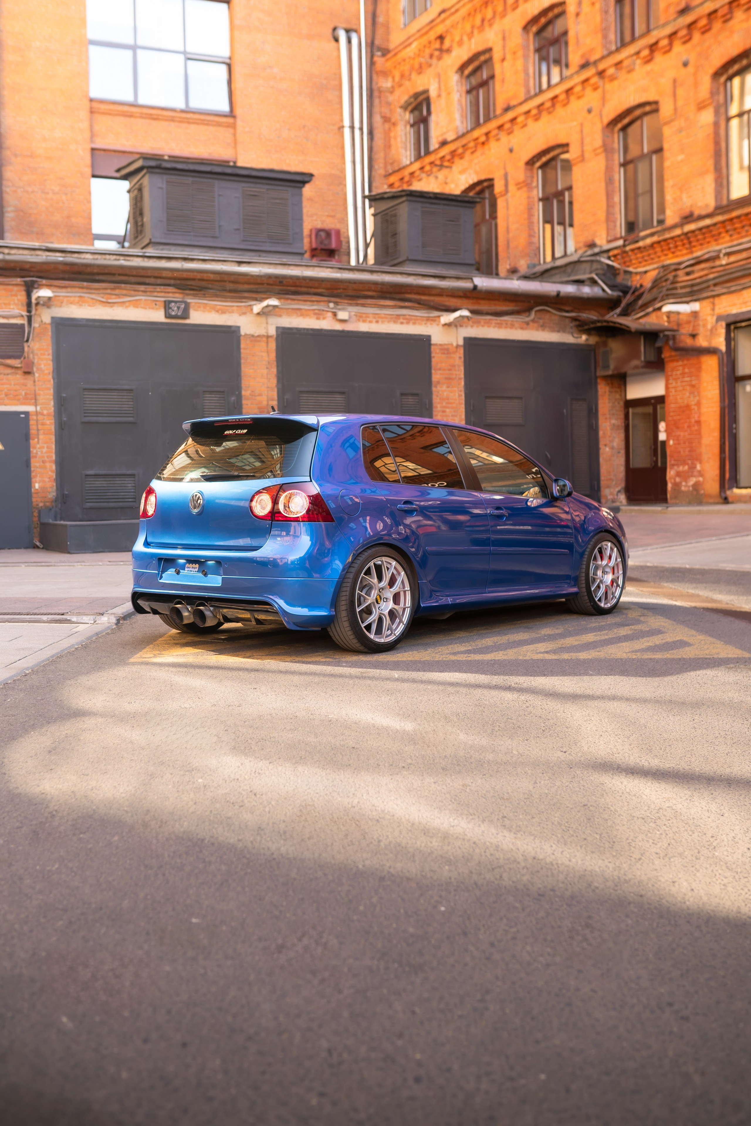 Golf GT. Mirllaev