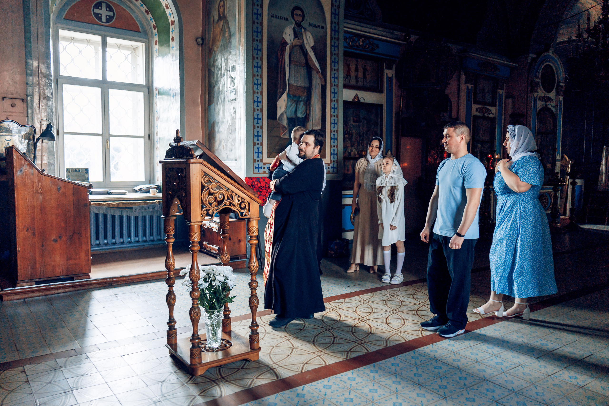 Крещение в Храме Николая чудотворца г. Домодедово. Профессиональный фотограф в Москве и Мо Мария Шантарёва