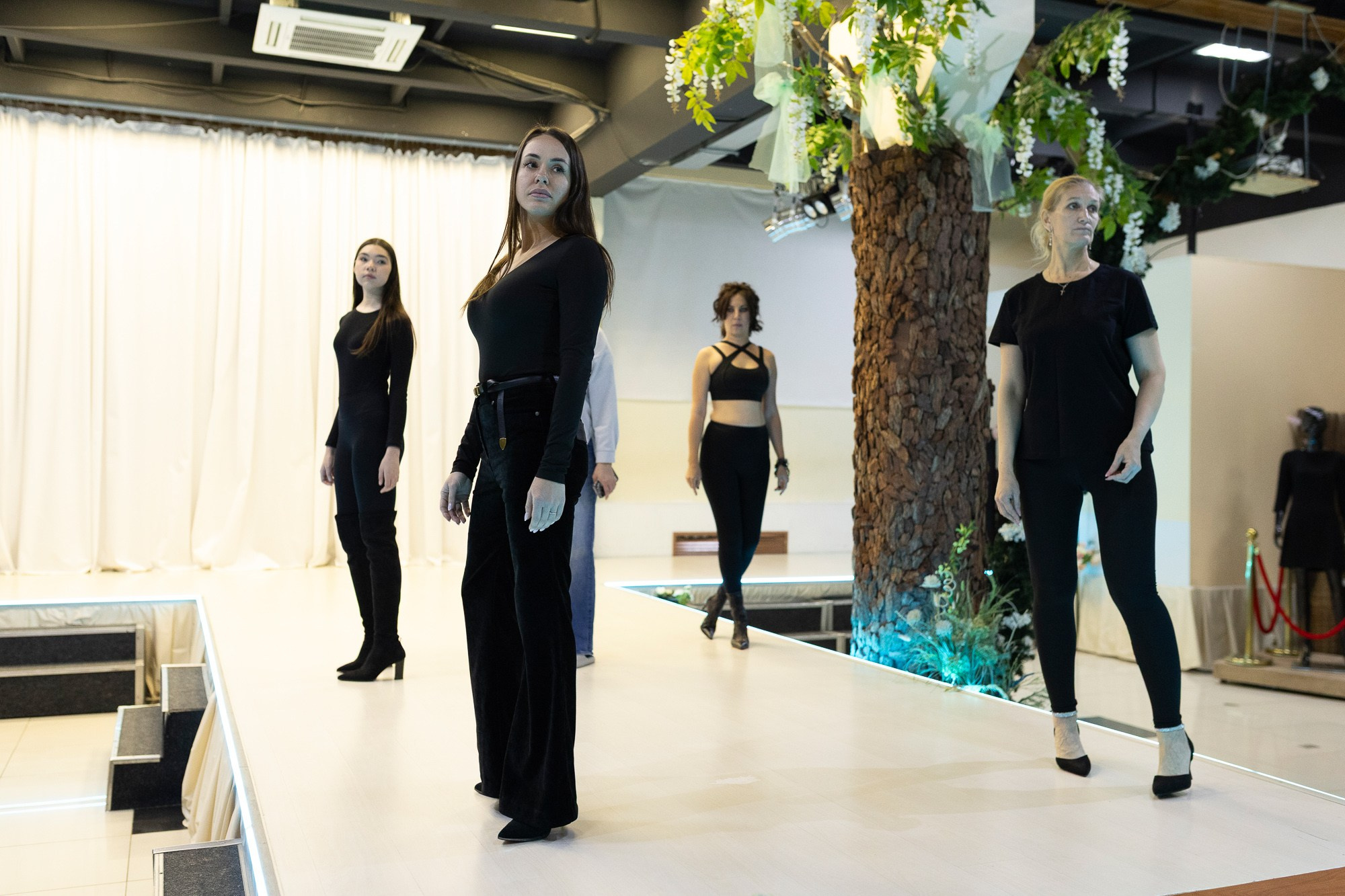 Показ моды Mexa Shop. Andrey Pospelove. Фотограф в Саратове