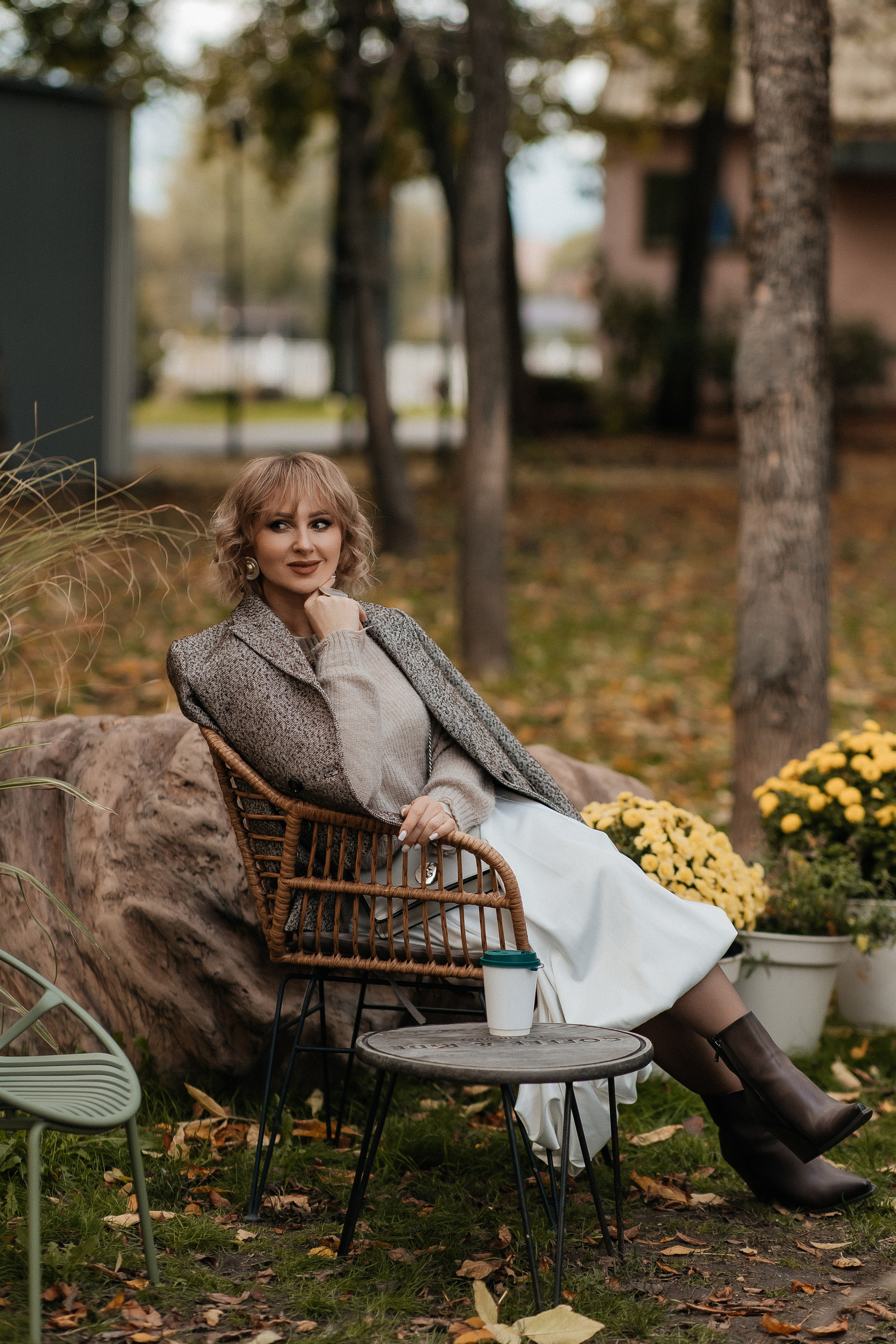 Маша и осень