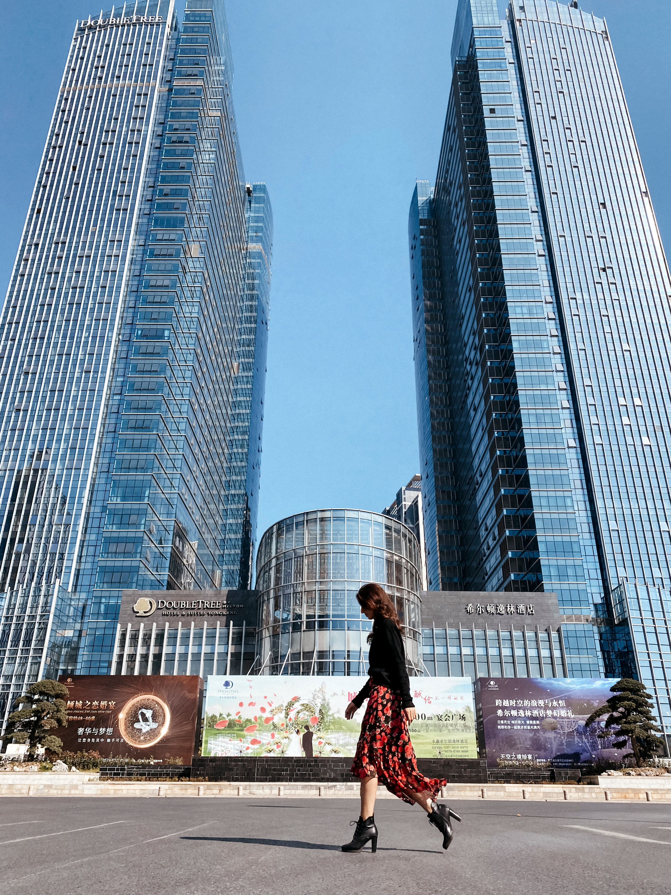 J. Репортажный и свадебный фотограф Роман Яшкильдин