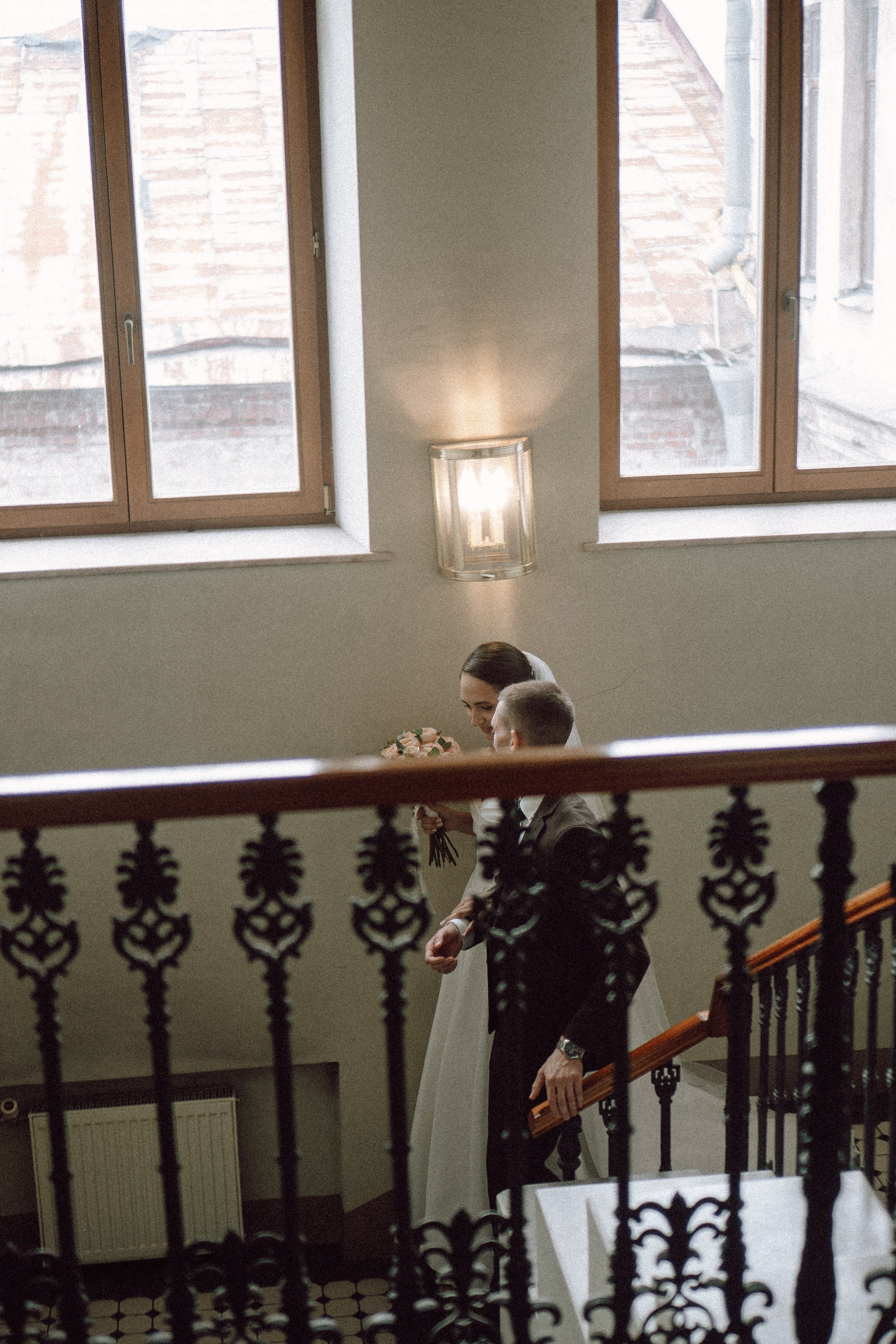 СВАДЕБНАЯ ПРОГУЛКА В САНТК-ПЕТЕРБУРГЕ (ИСАКИЕВСКИЙ СОБОР, ЗИМНЯЯ КАНАВКА, ЭРМИТАЖ И БОЛЬШАЯ МОРСКАЯ УЛИЦА). Профессиональный фотограф, Санкт-Петербург — Виктория Богомолова