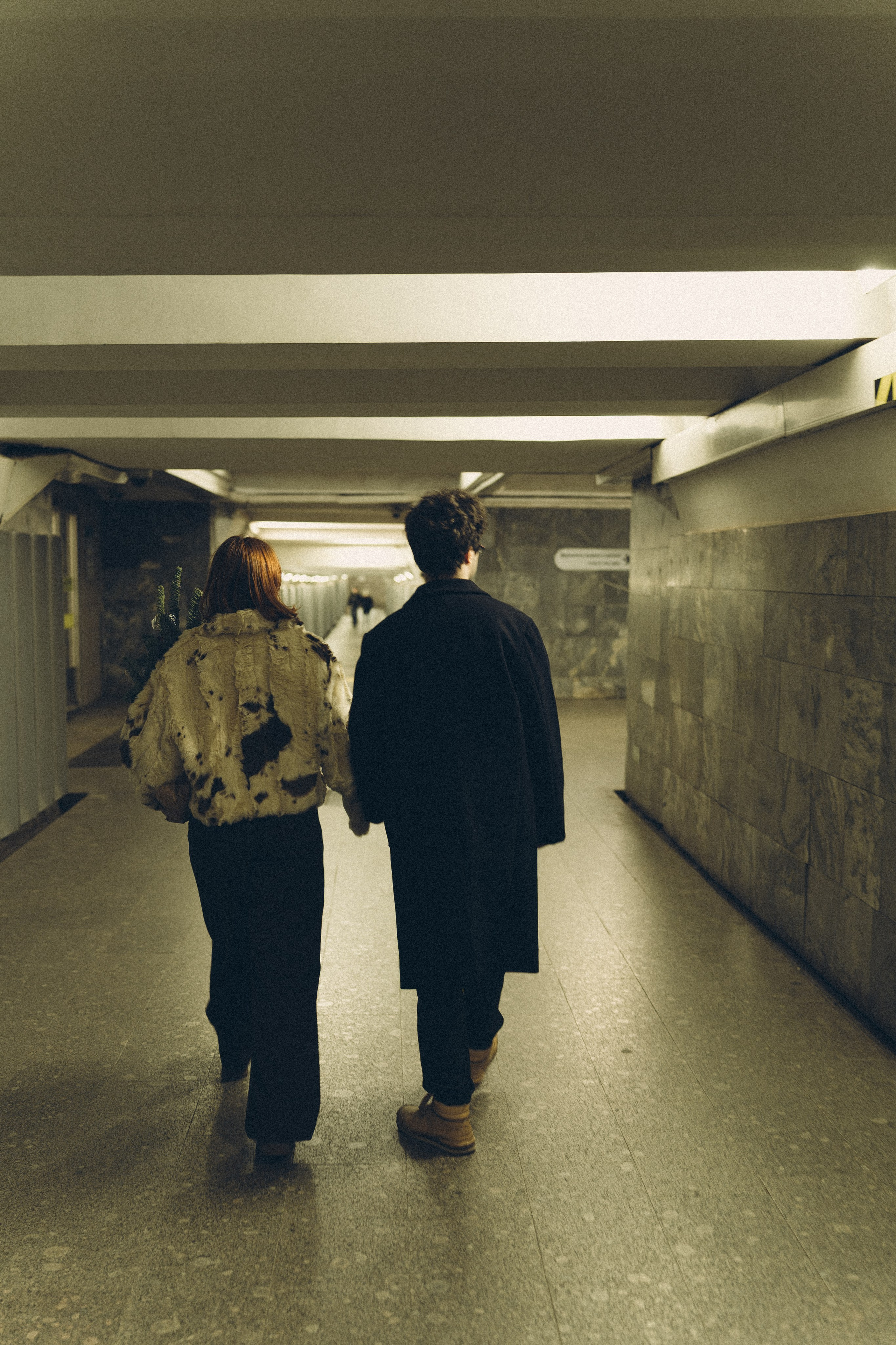 НОВОГОДНЯЯ ФОТОСЕСИИЯ ПАРЫ В МЕТРО ЛЮБОВЬ. Профессиональный фотограф, Санкт-Петербург — Виктория Богомолова