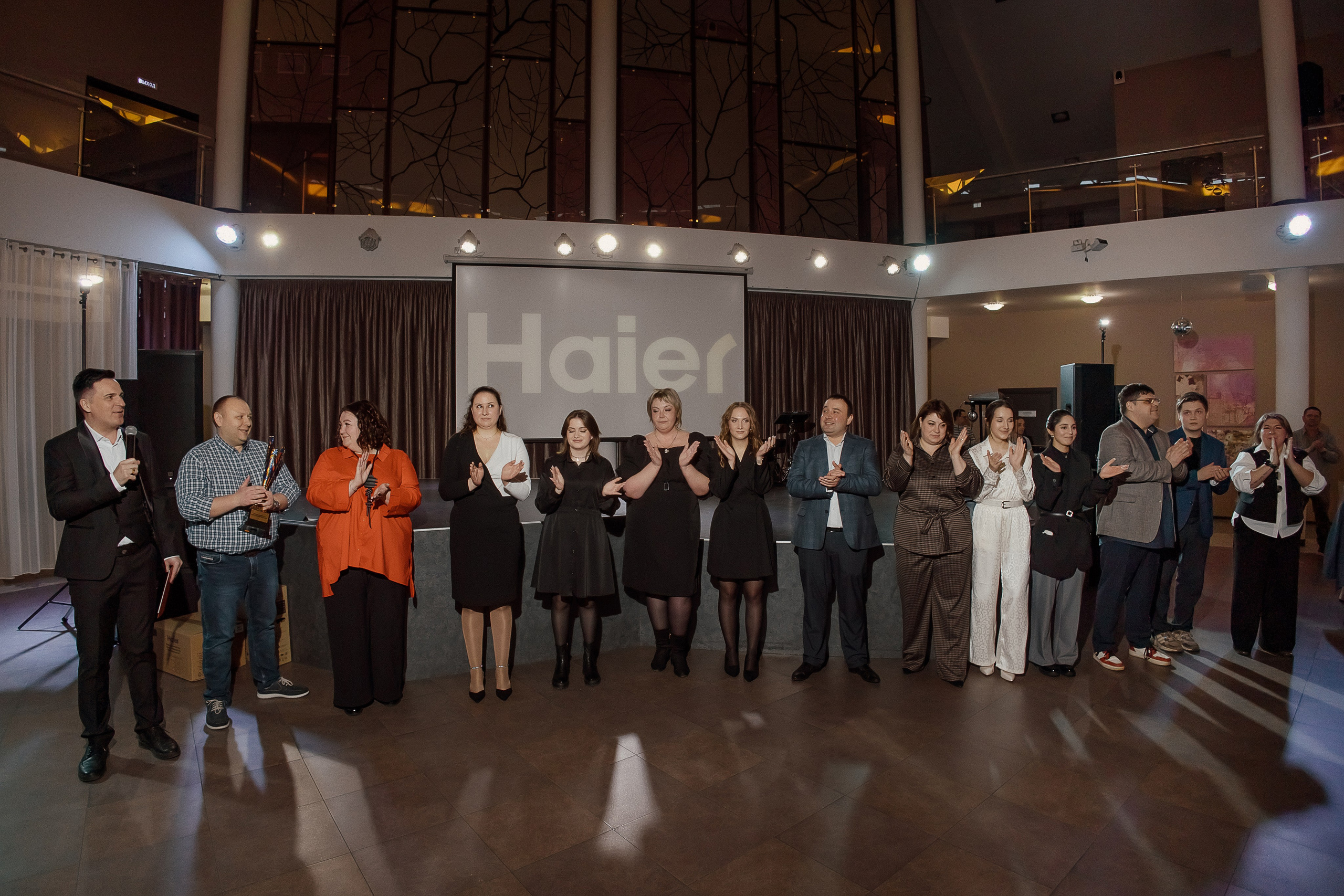 Haier. Свадебный фотограф