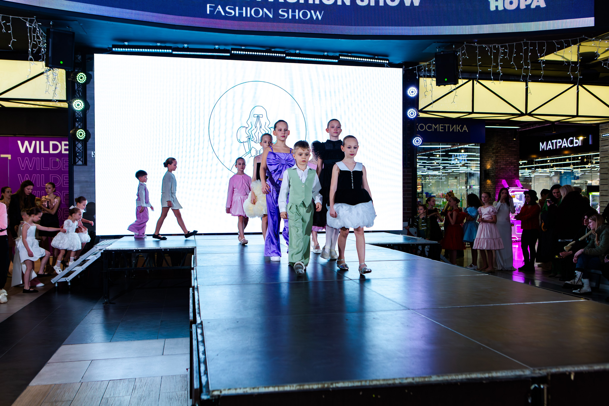 SAYMYNAME FASHION SHOW. Репортажный, семейный, свадебный, портретный фотограф