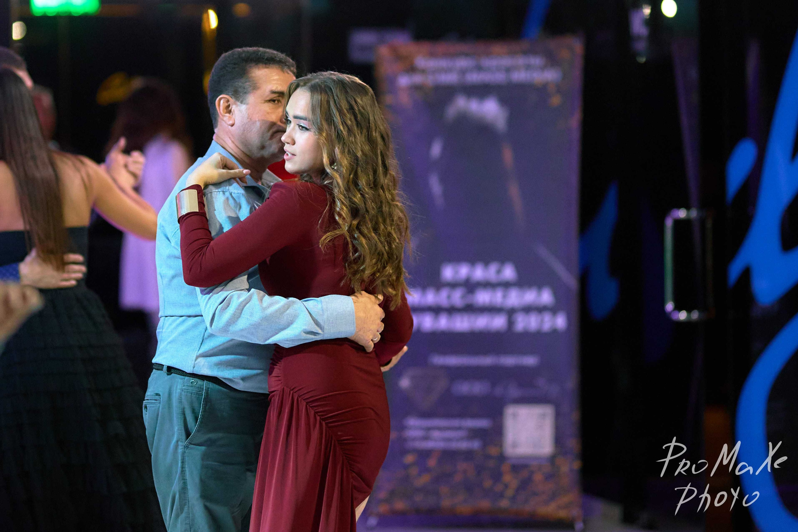 Зал КРАСА МАСС-МЕДИА ЧУВАШИИ. Владимир Суздалов (ProMaXe) — Портретный фотограф, тематические фотосессии в Чебоксарах