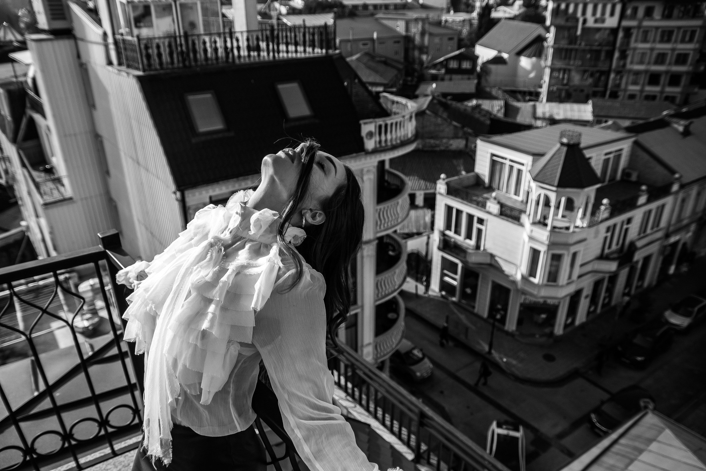 Вероника. Съёмка на крыше. Фотограф Батуми | Lera Rawlick